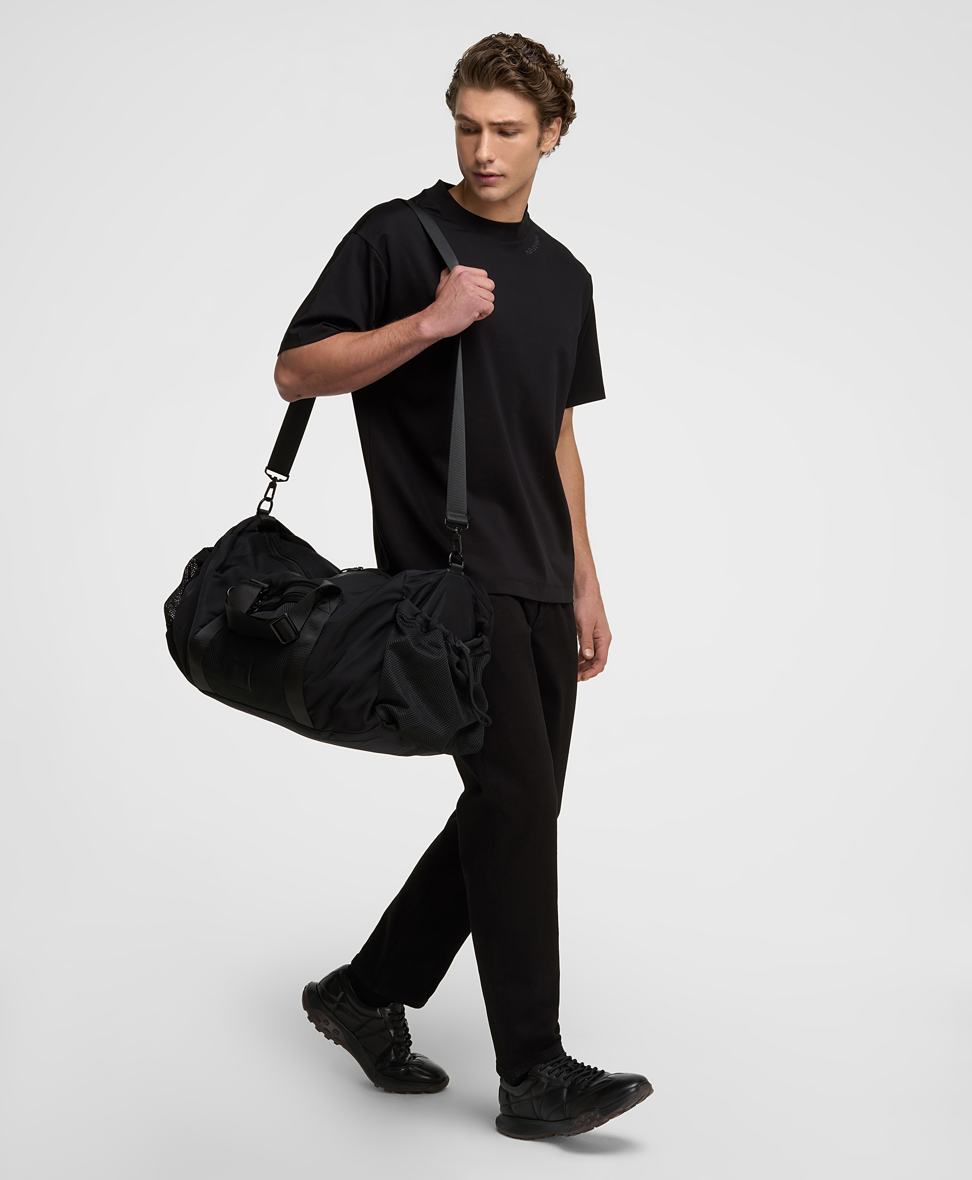 Дорожная сумка с RFID-защитой