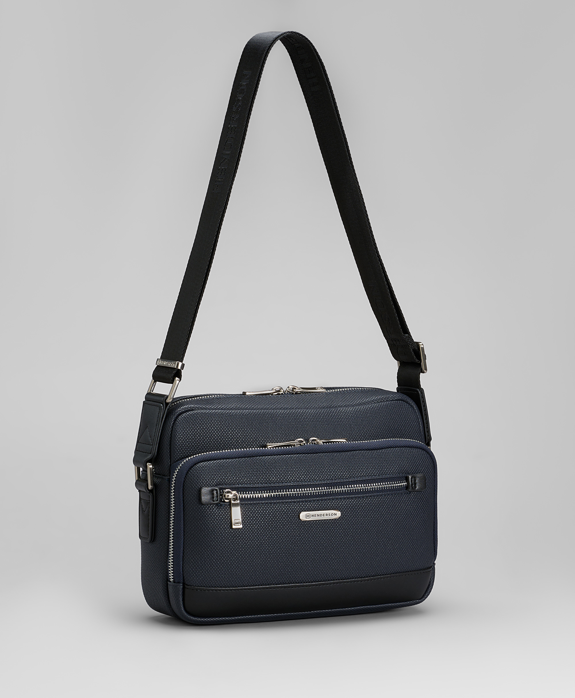 Мессенджер с RFID-защитой