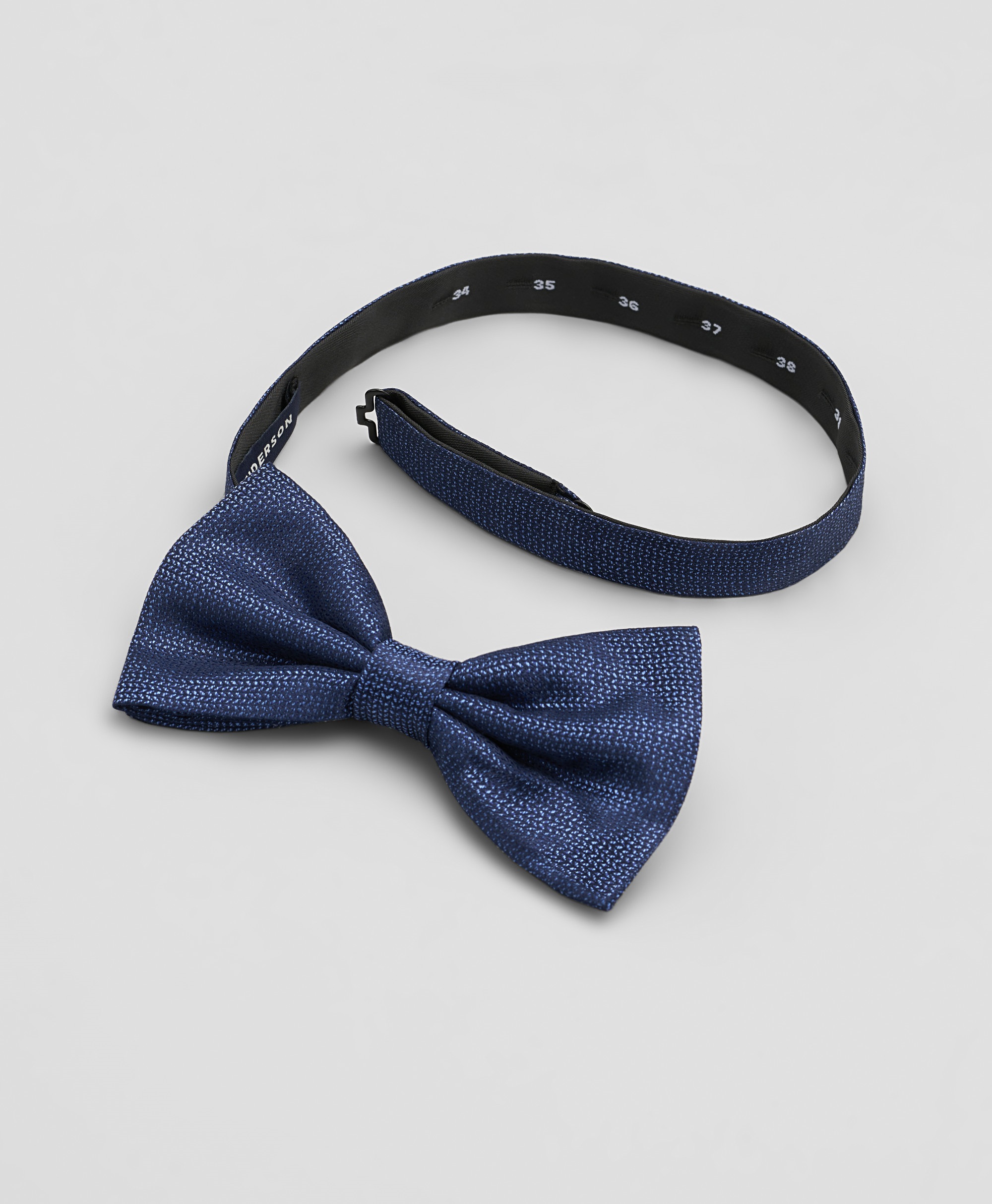 Галстук-бабочка шёлковый жаккардовый на застежке