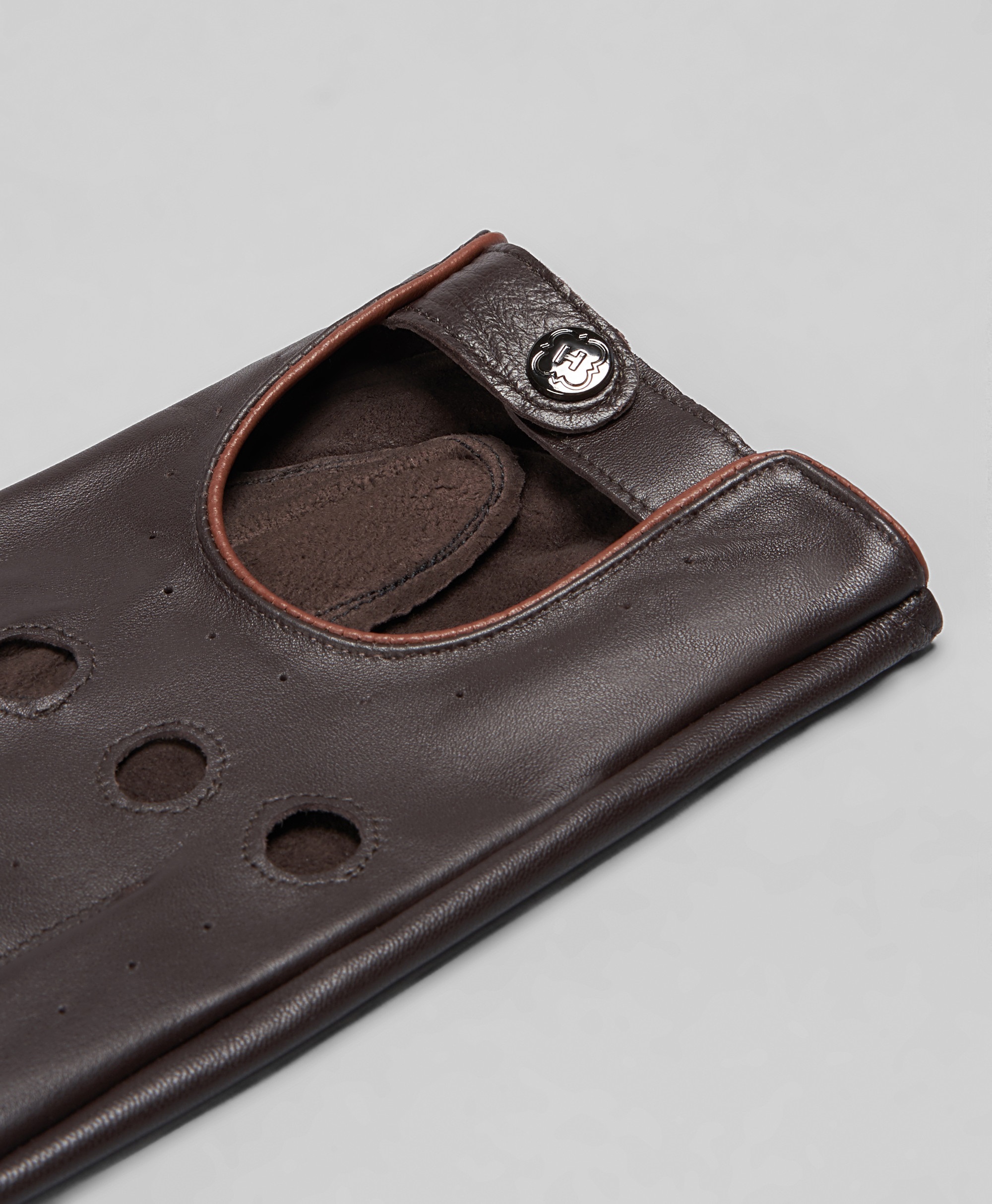 Перчатки кожаные без подкладки