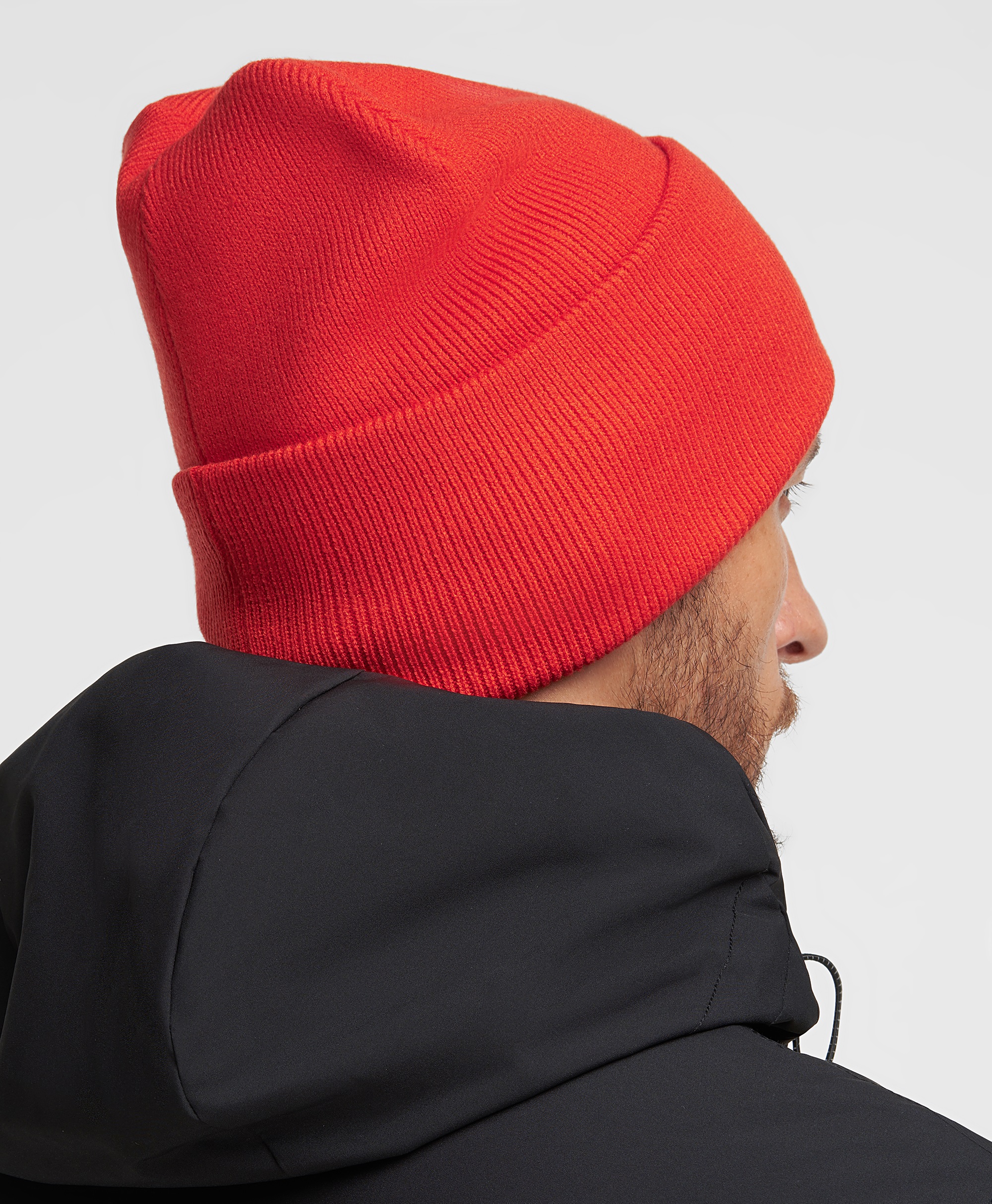 Шапка вязаная