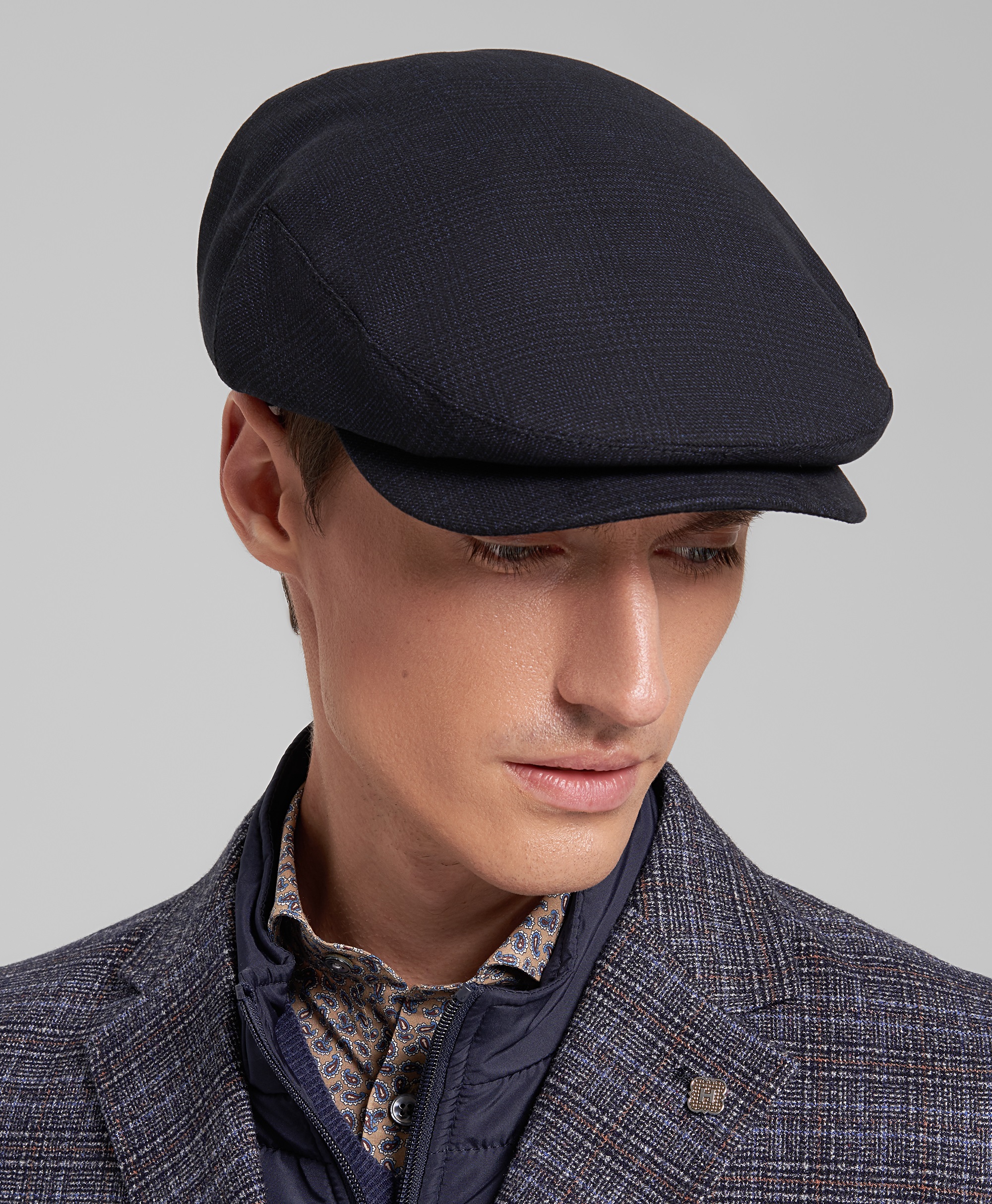 Кепка-реглан