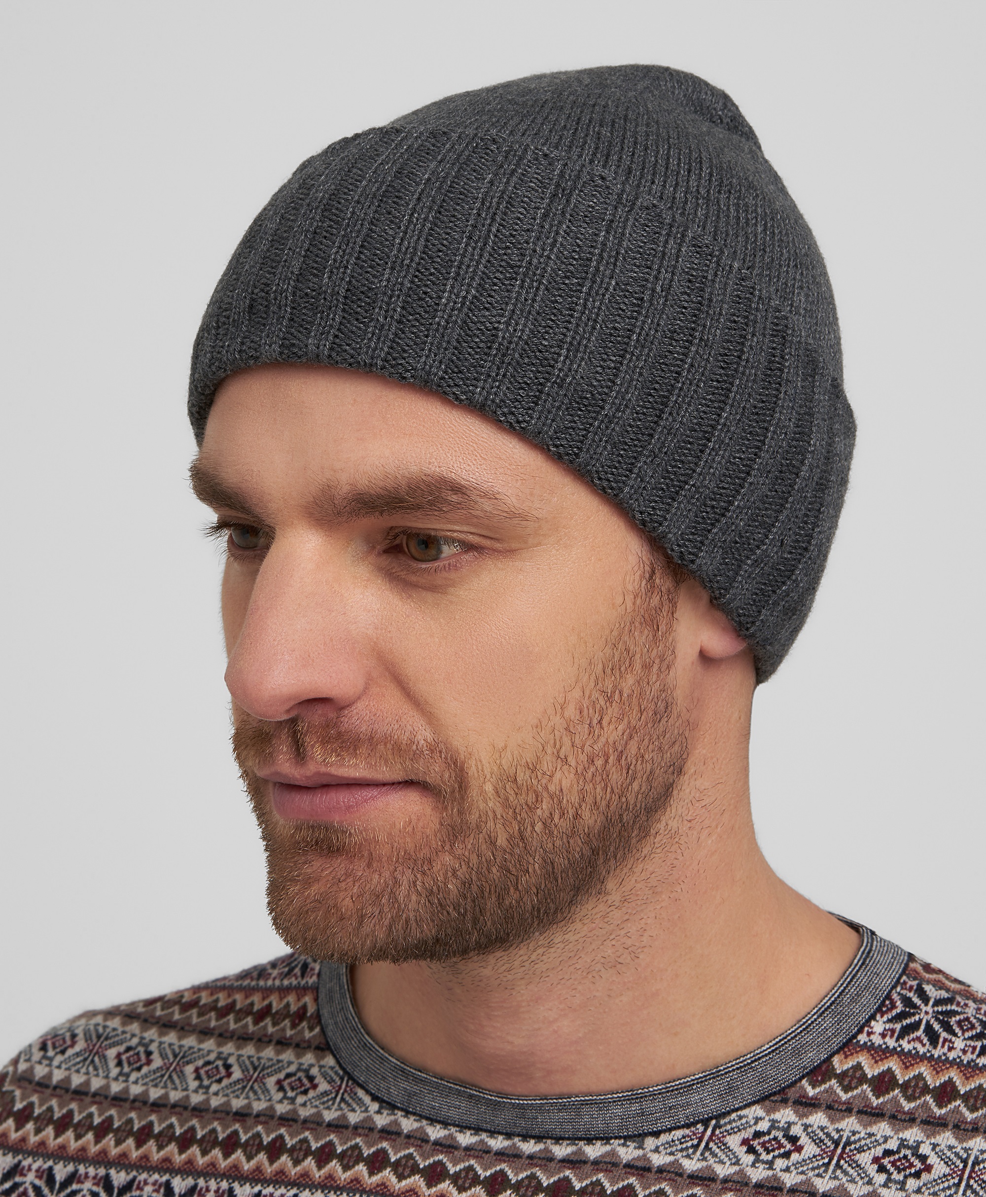 Шапка вязаная