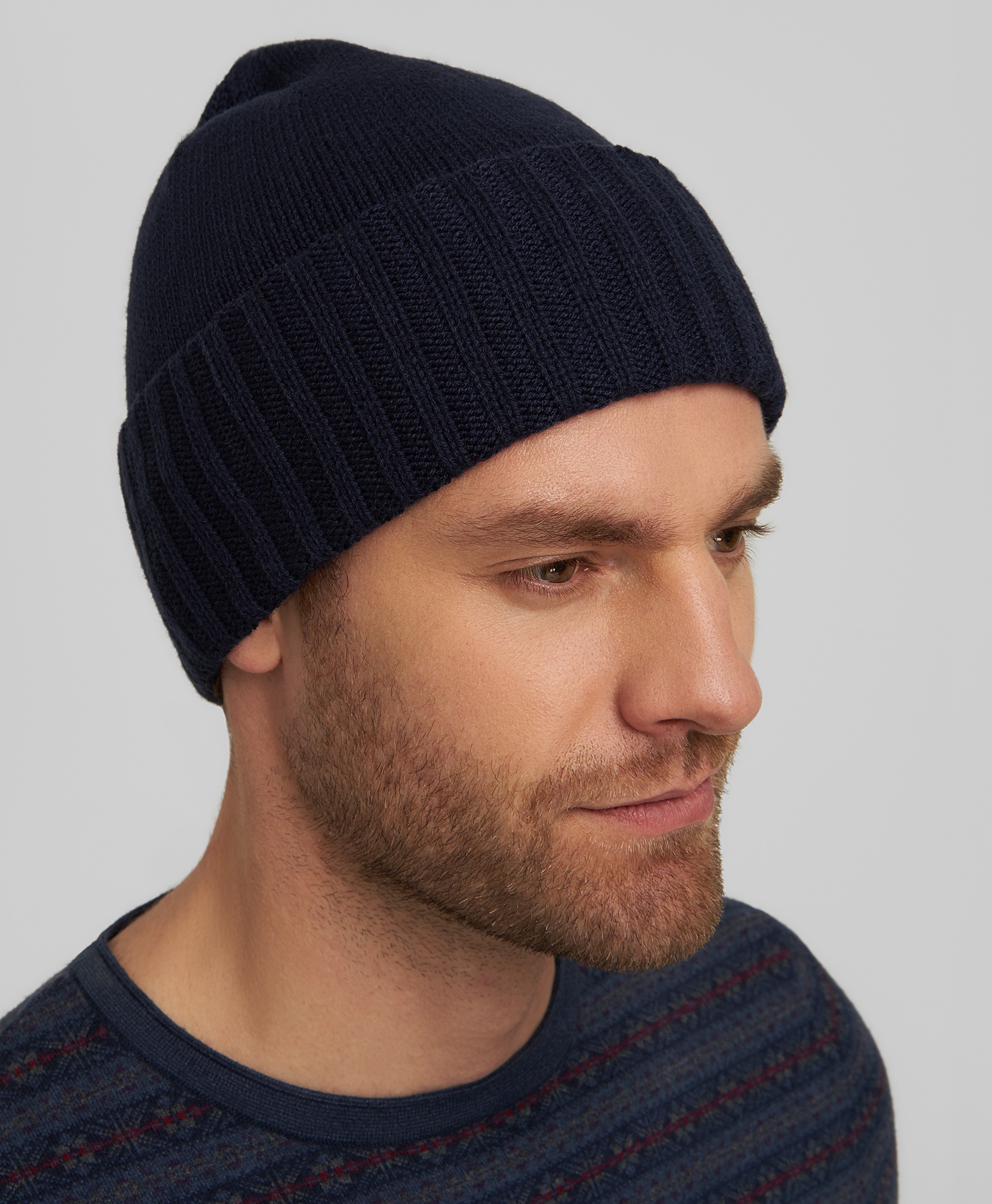 Шапка вязаная