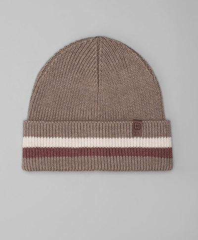 Шапка вязаная