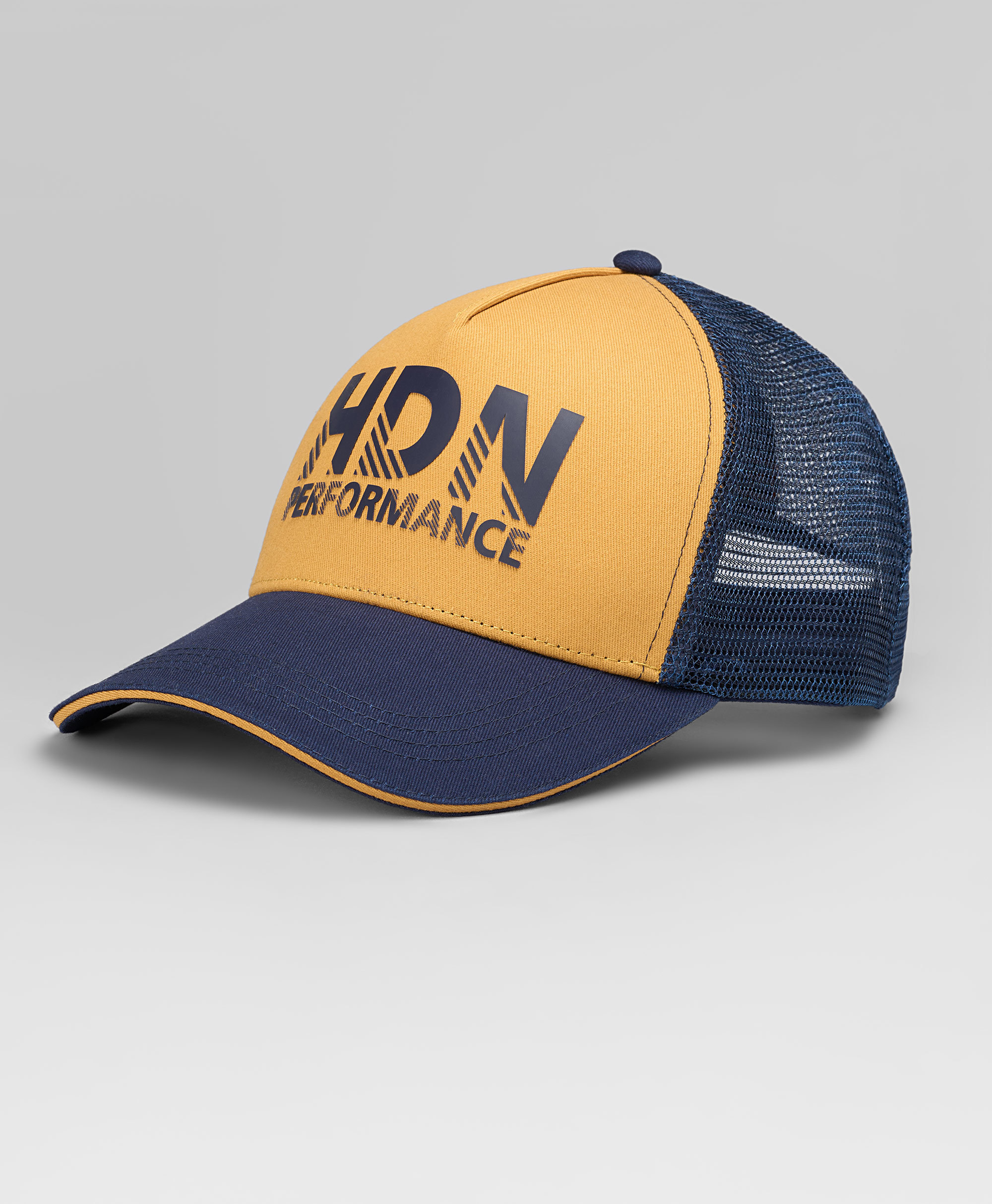 Бейсболка с сеткой