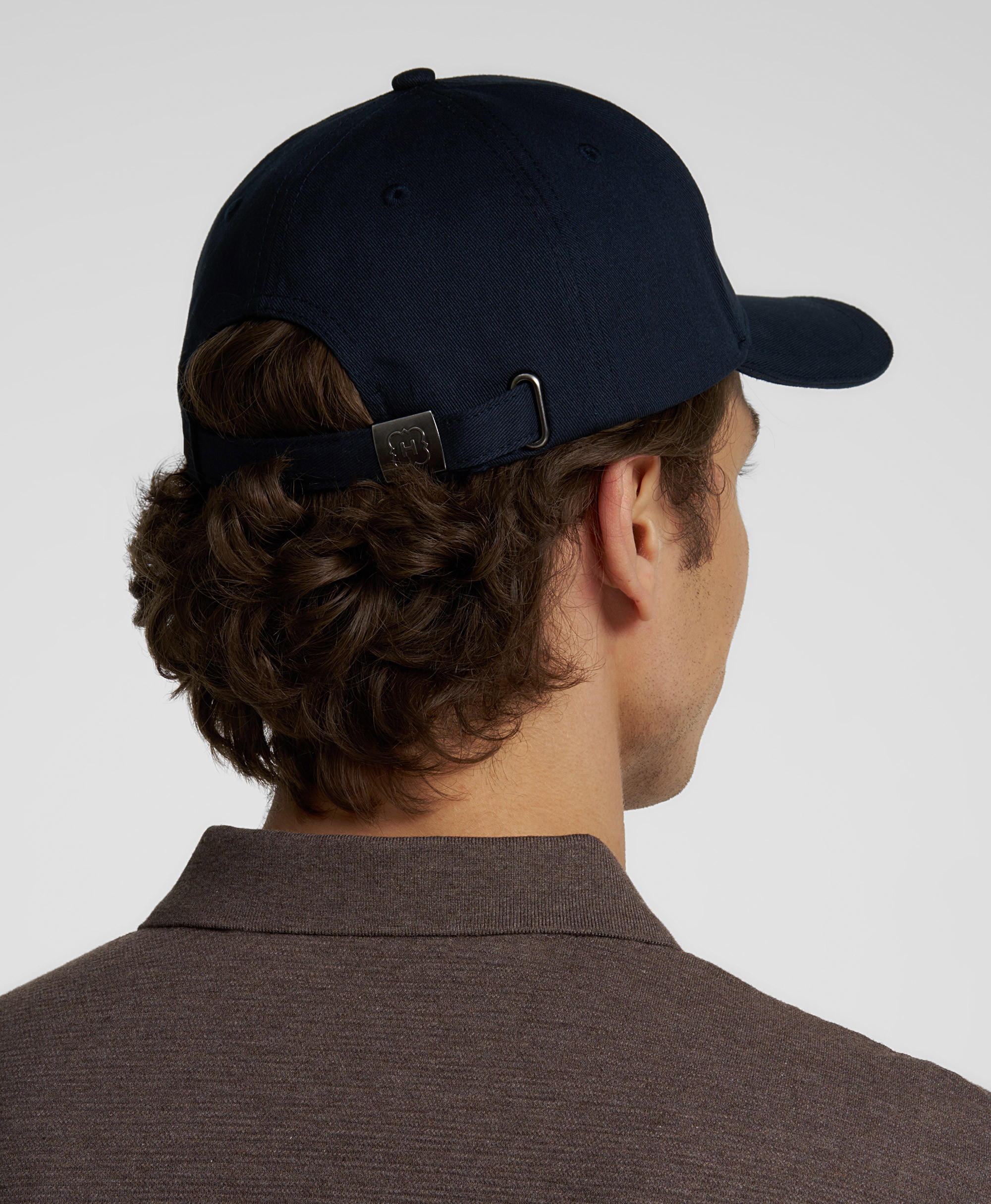 Бейсболка из твила