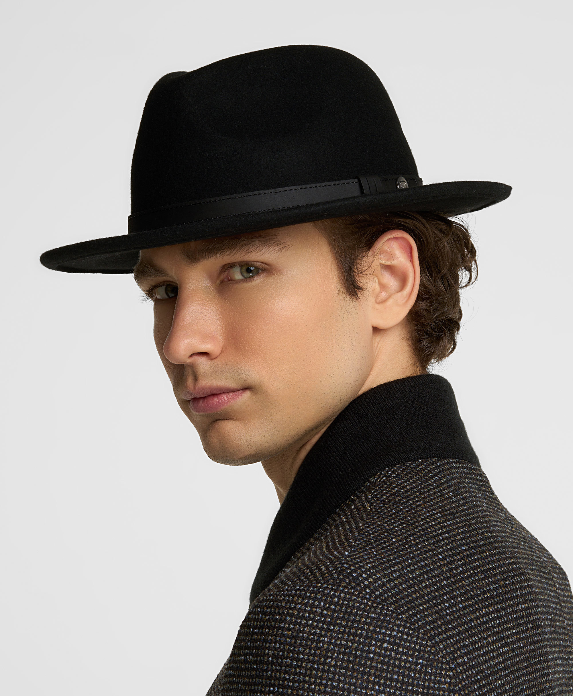 Шляпа фетровая