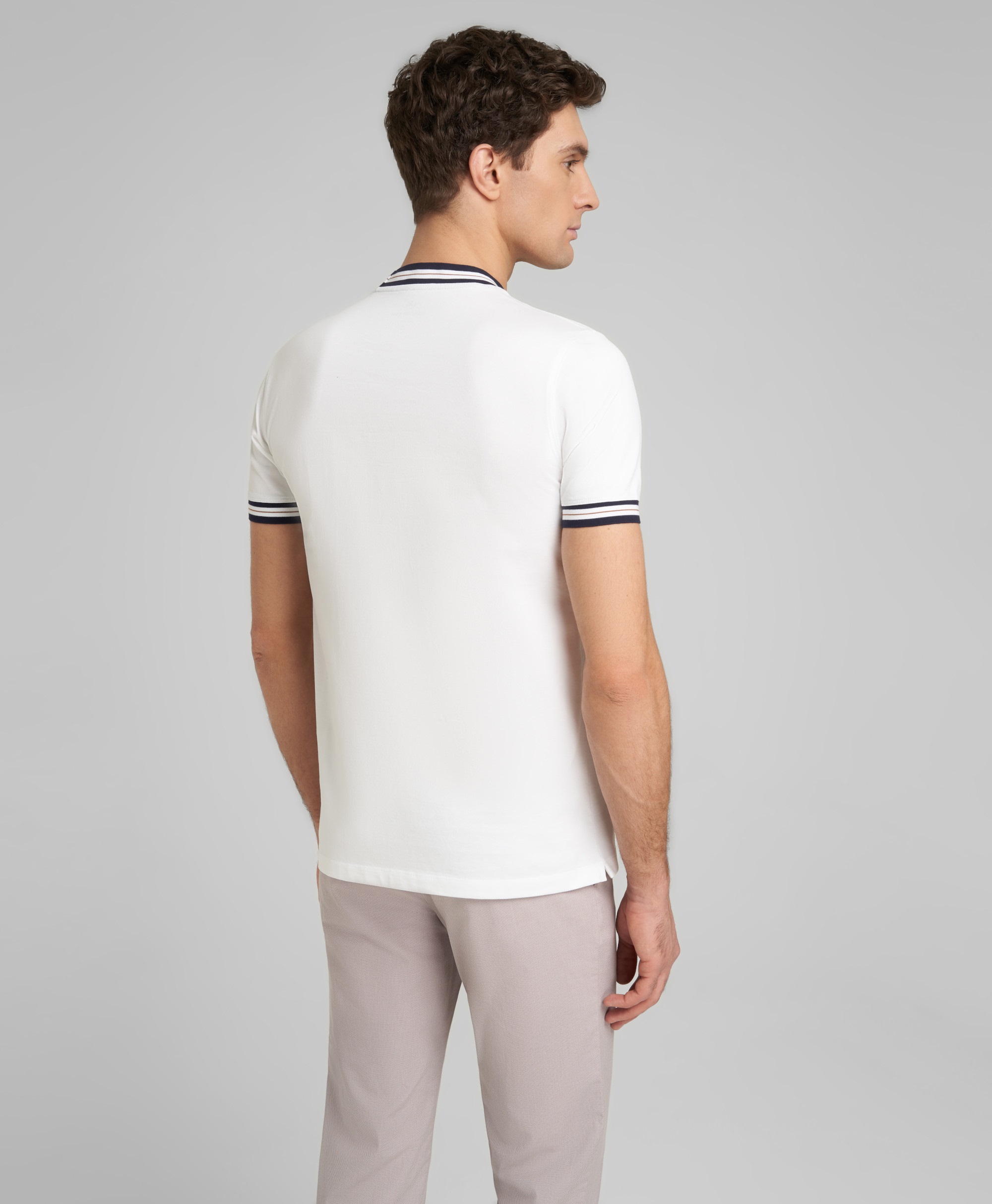 Футболка, прямой силуэт