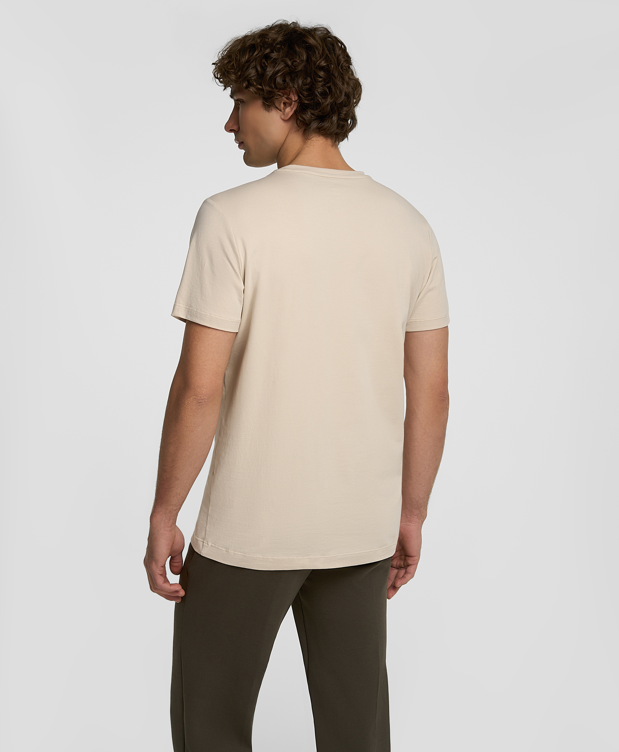 Футболка, прямой силуэт