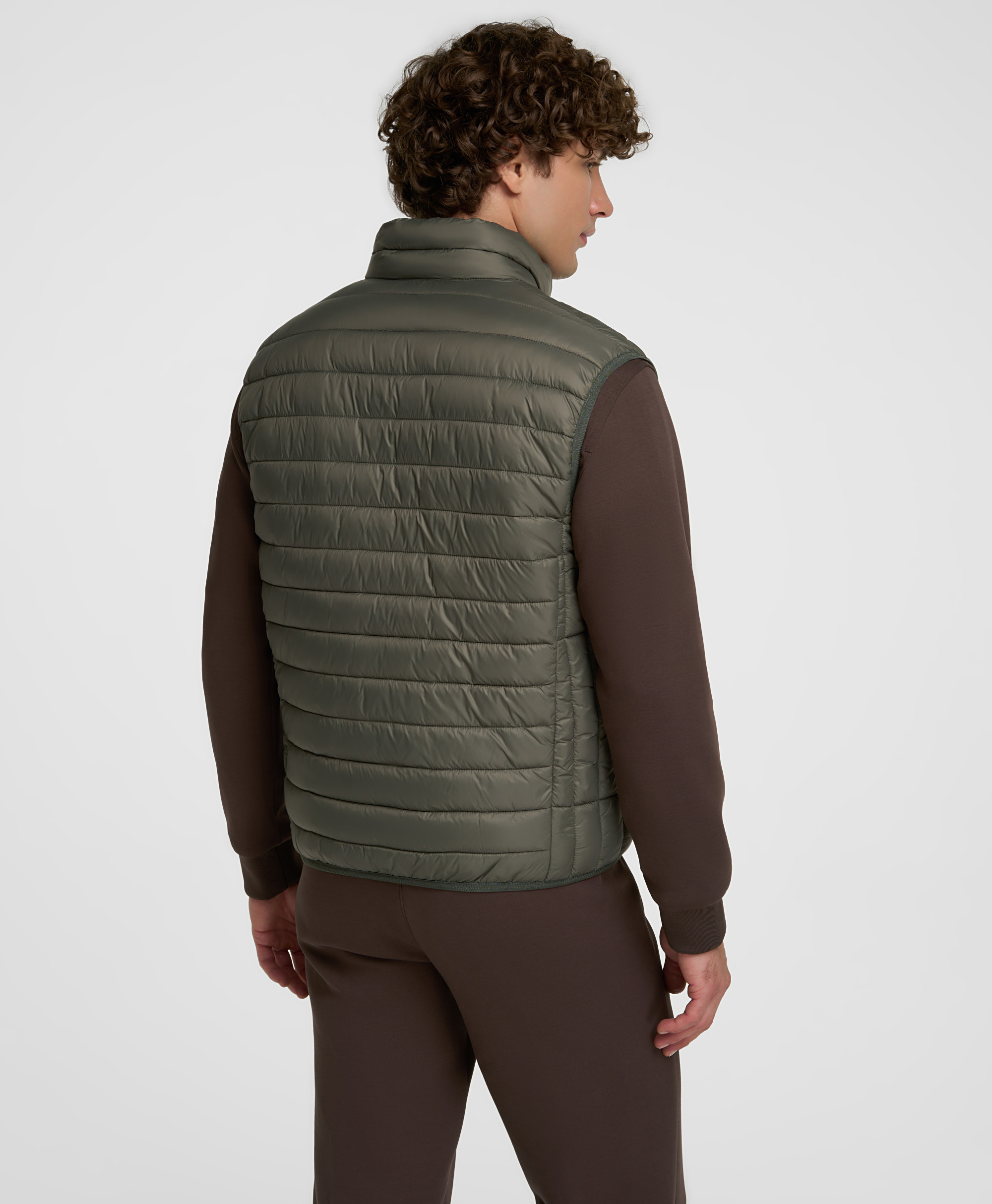 Жилет утеплённый