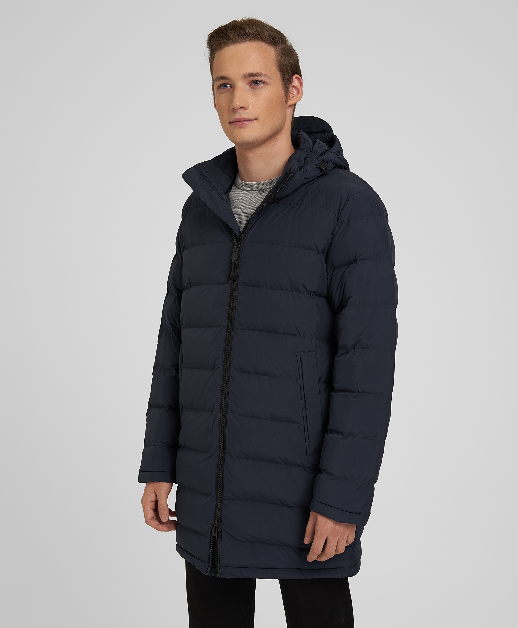 Куртка стеганая из двухслойной ткани, удлиненная, на синтепухе