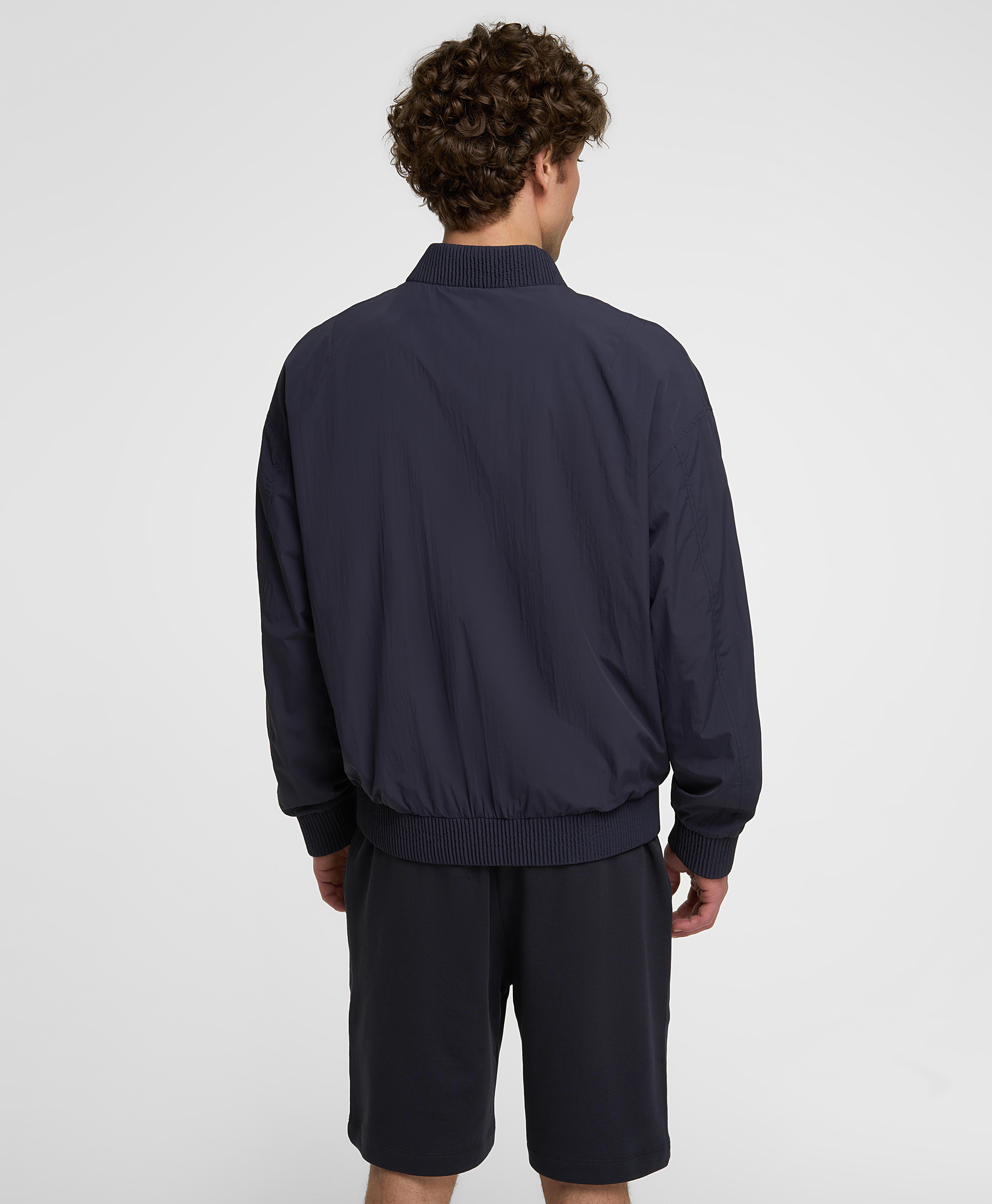 Куртка-бомбер лёгкая