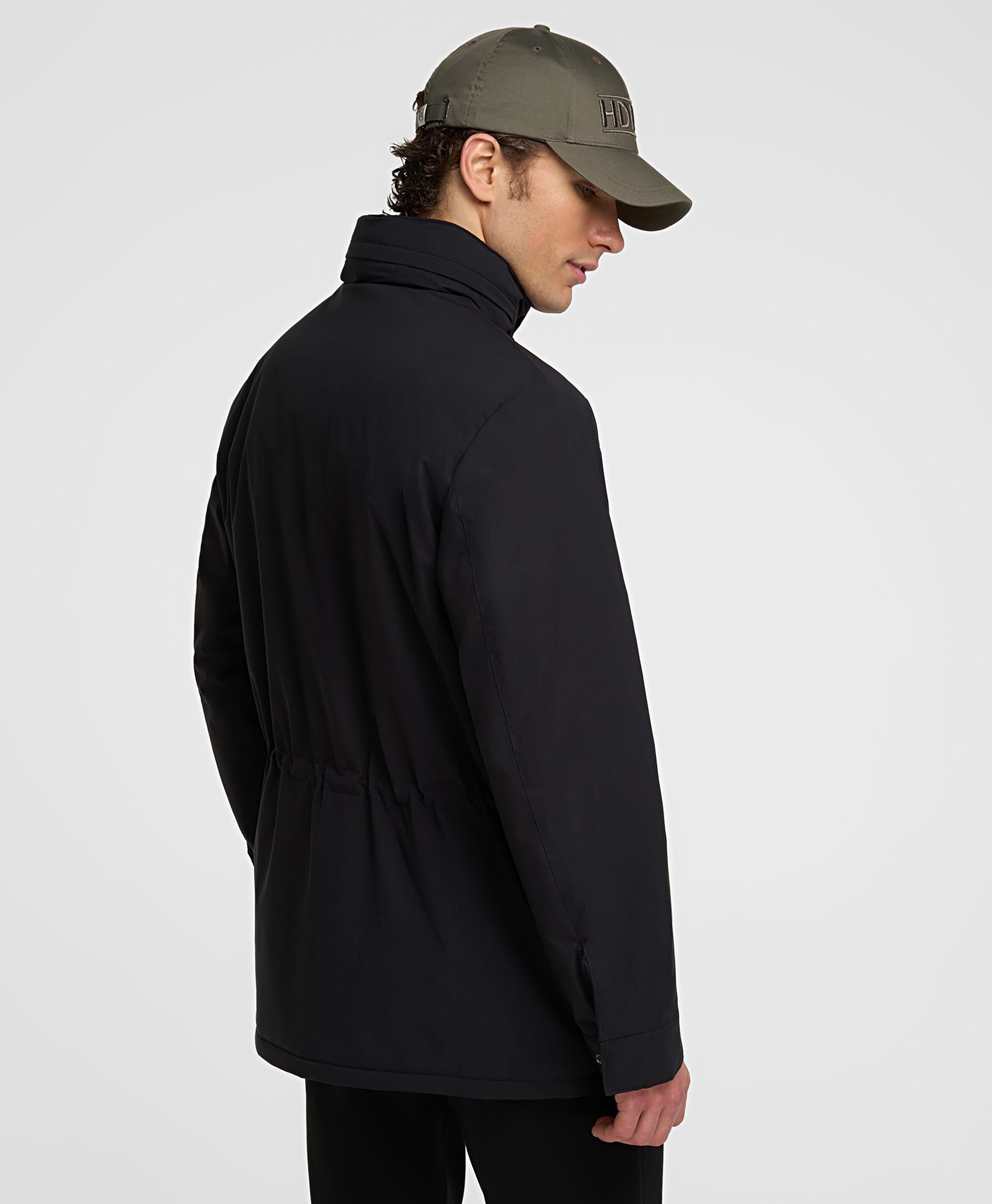 Куртка-ветровка с потайным капюшоном