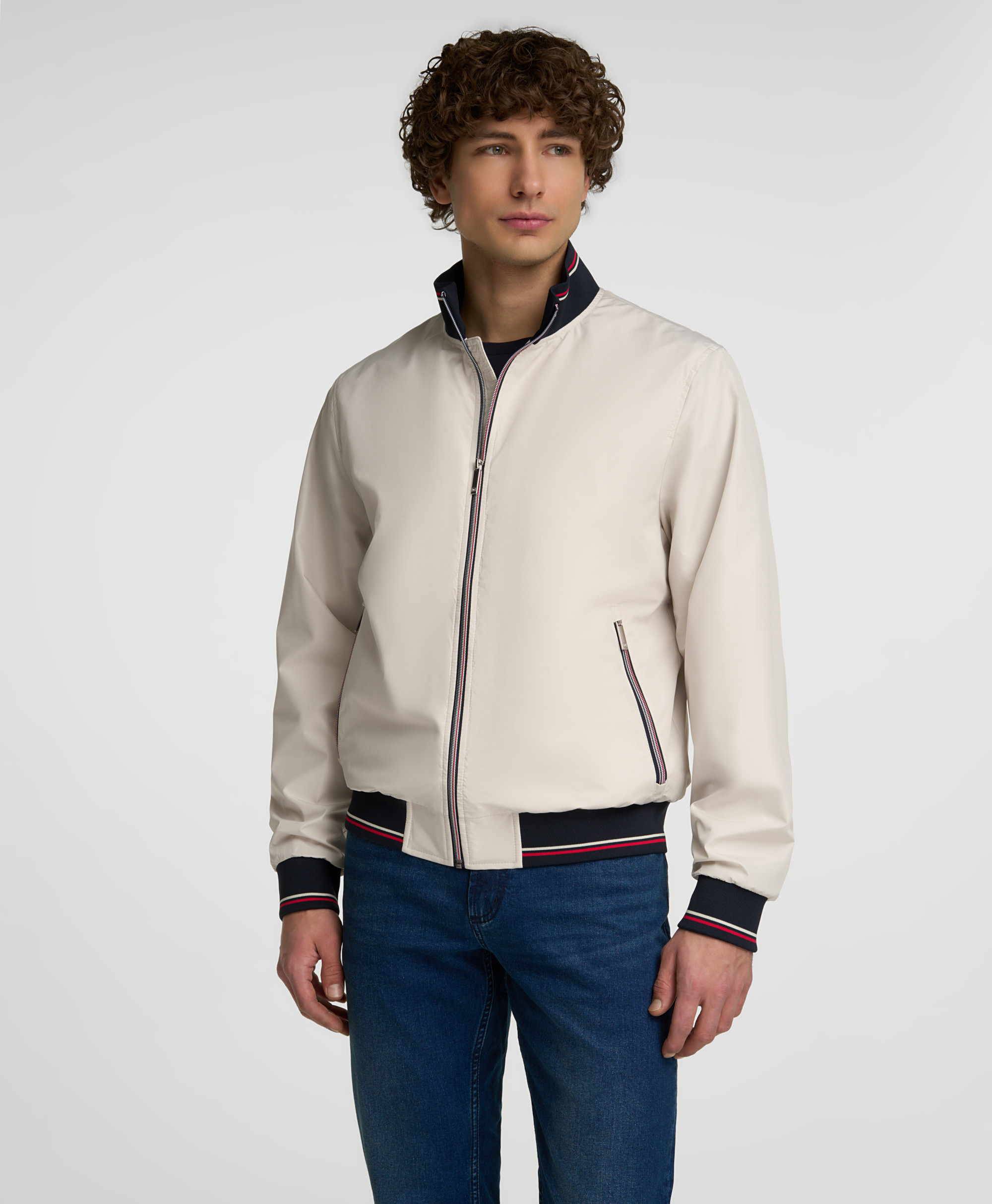 Куртка-бомбер