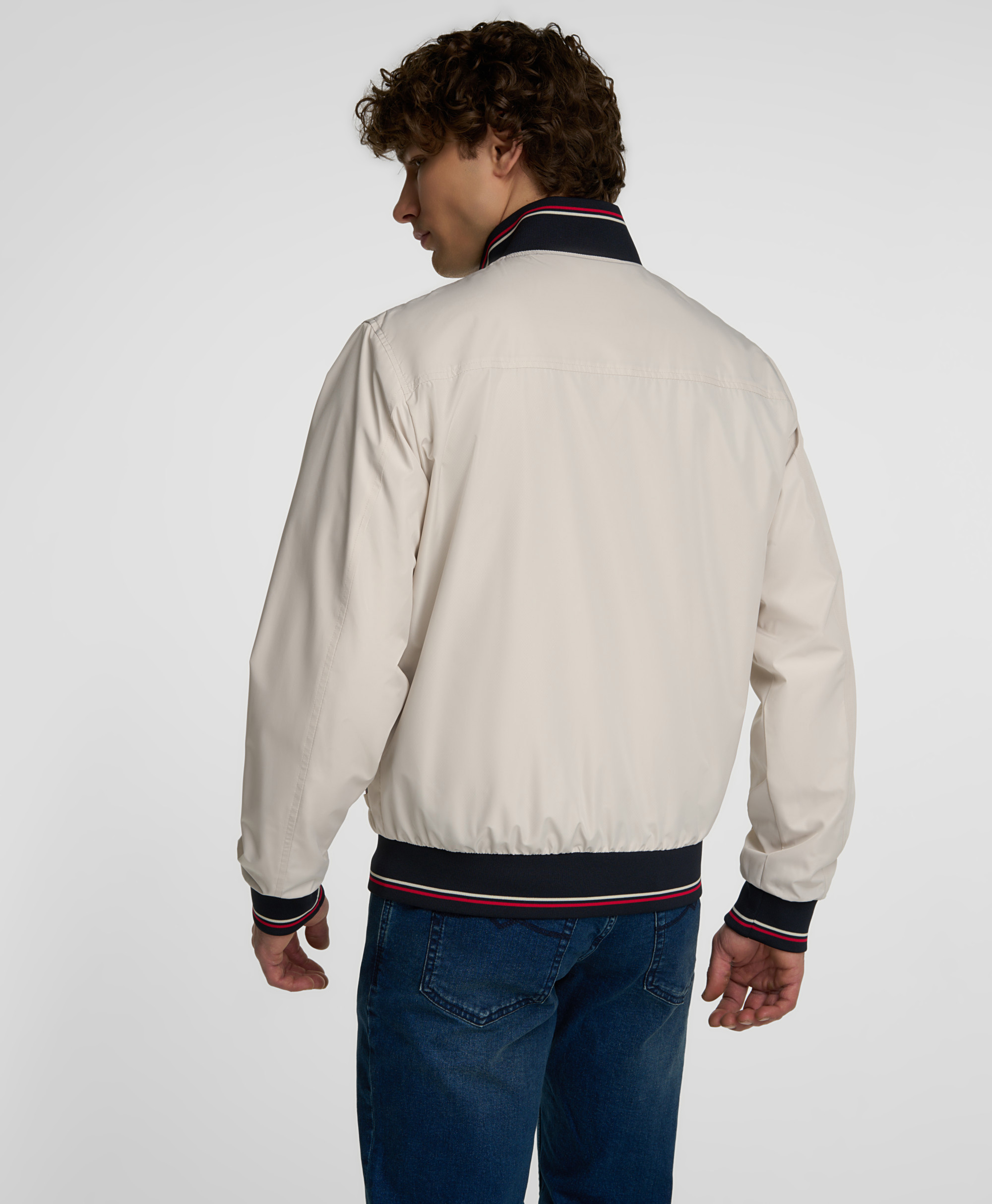 Куртка-бомбер