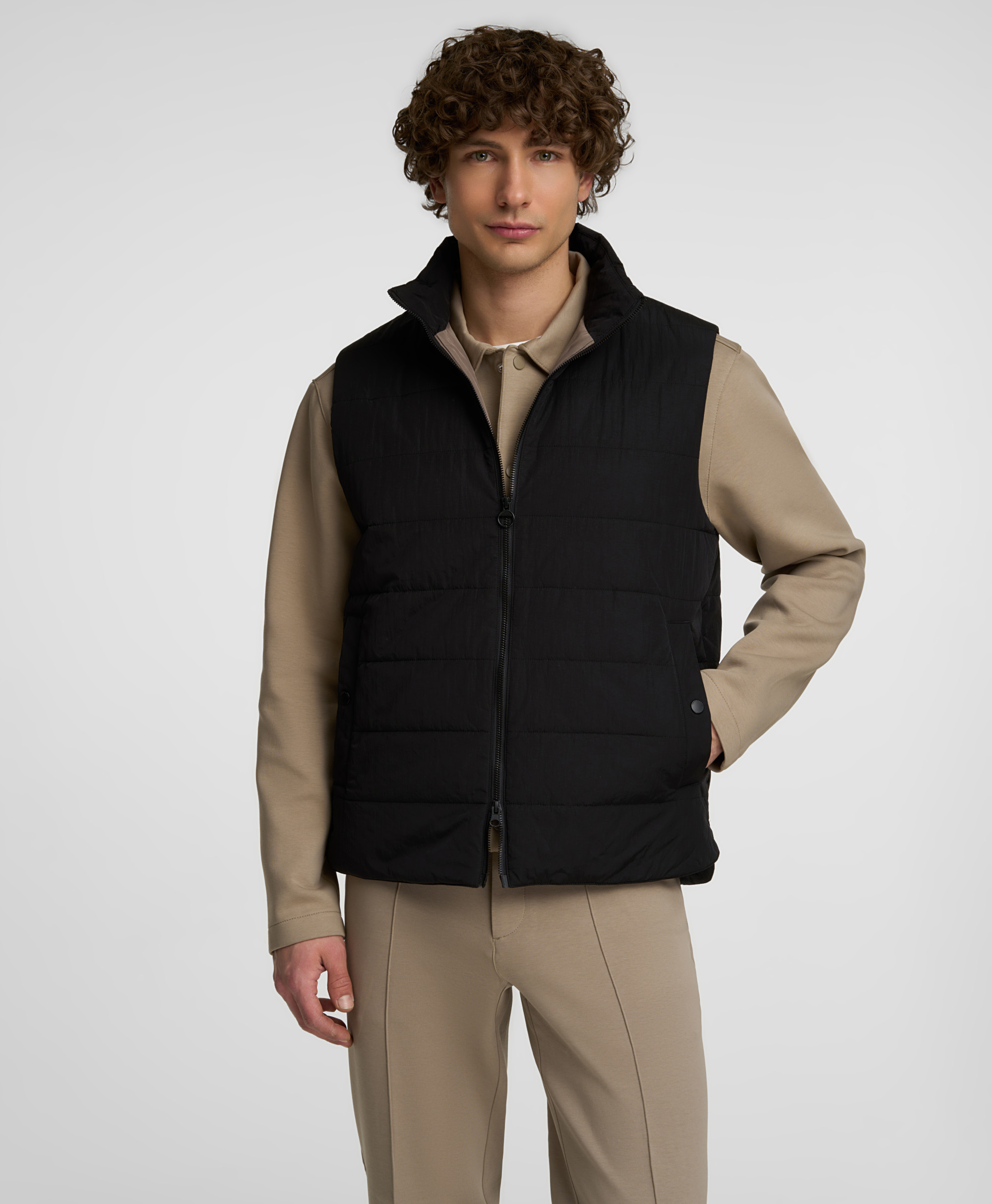 Жилет утеплённый