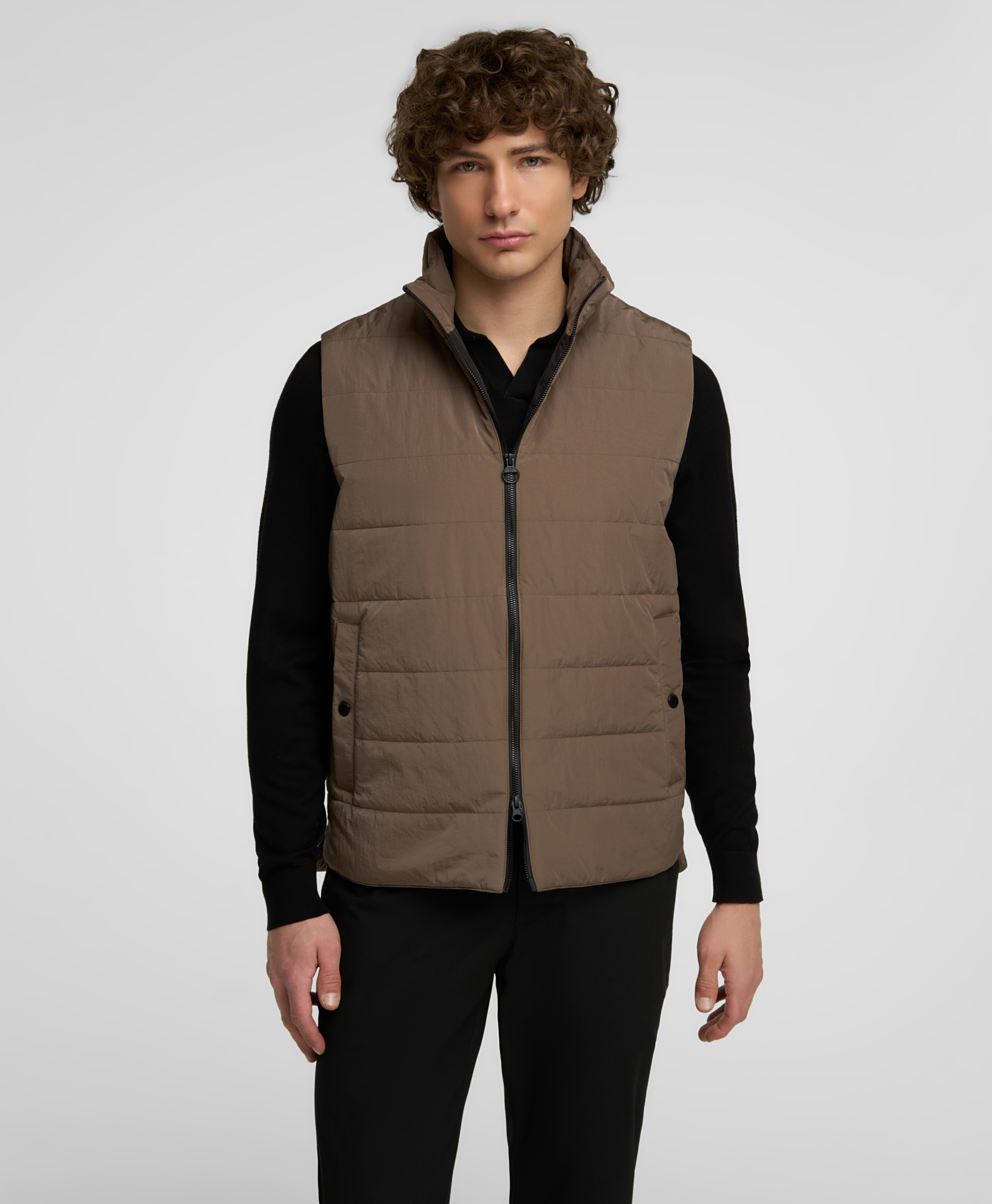 Жилет утеплённый