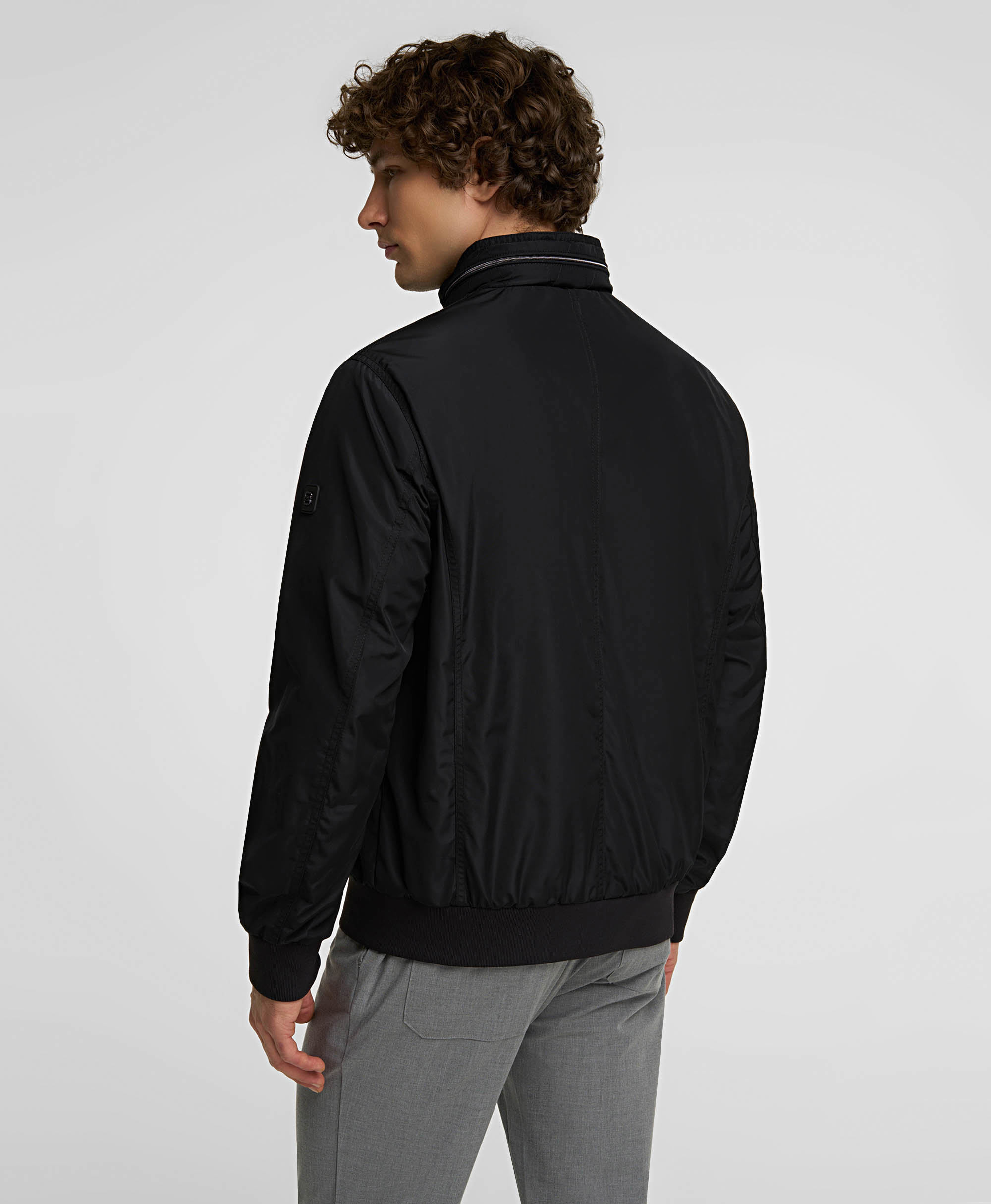 Куртка-бомбер