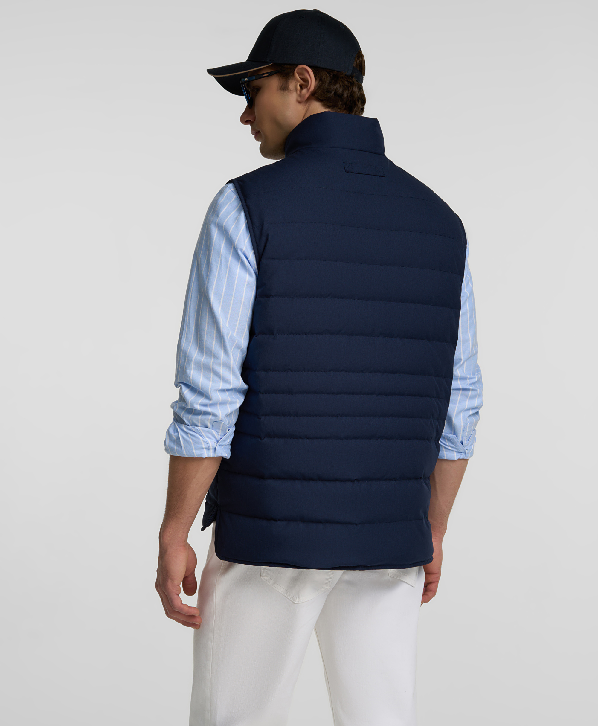 Жилет утеплённый