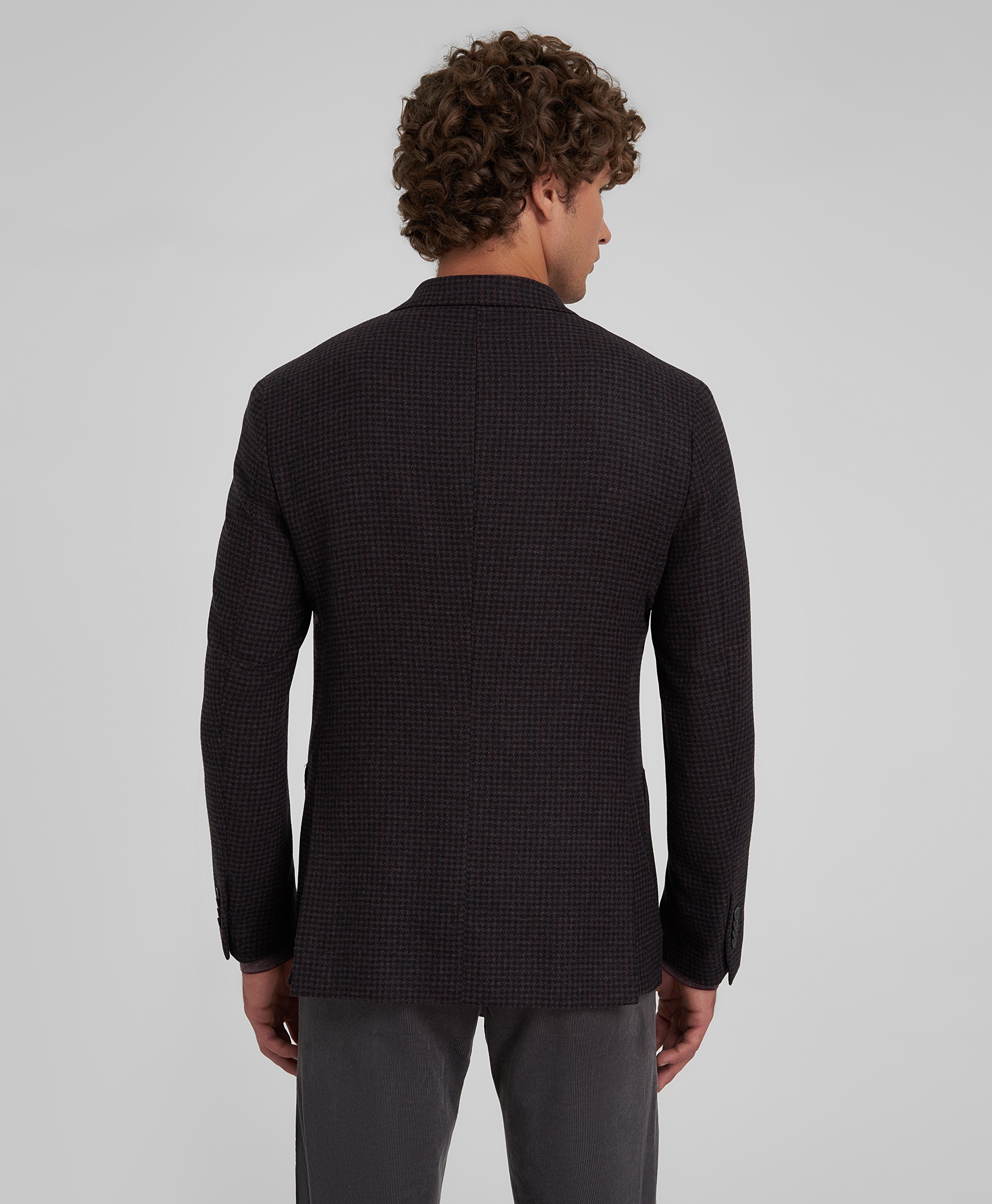 Фланелевый пиджак с накладными карманами, прямой, на мужчин среднего телосложения