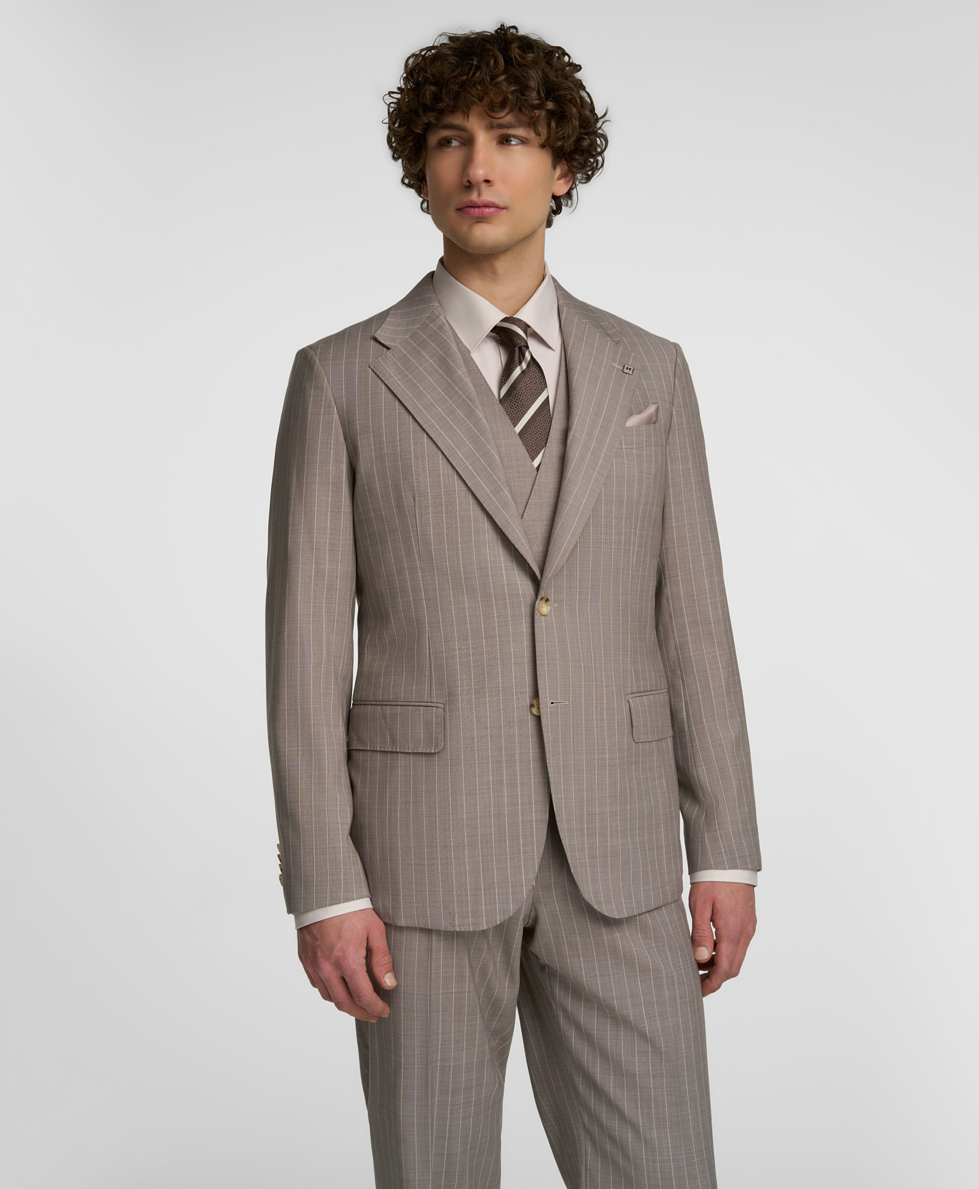 Пиджак костюмный, прямой силуэт