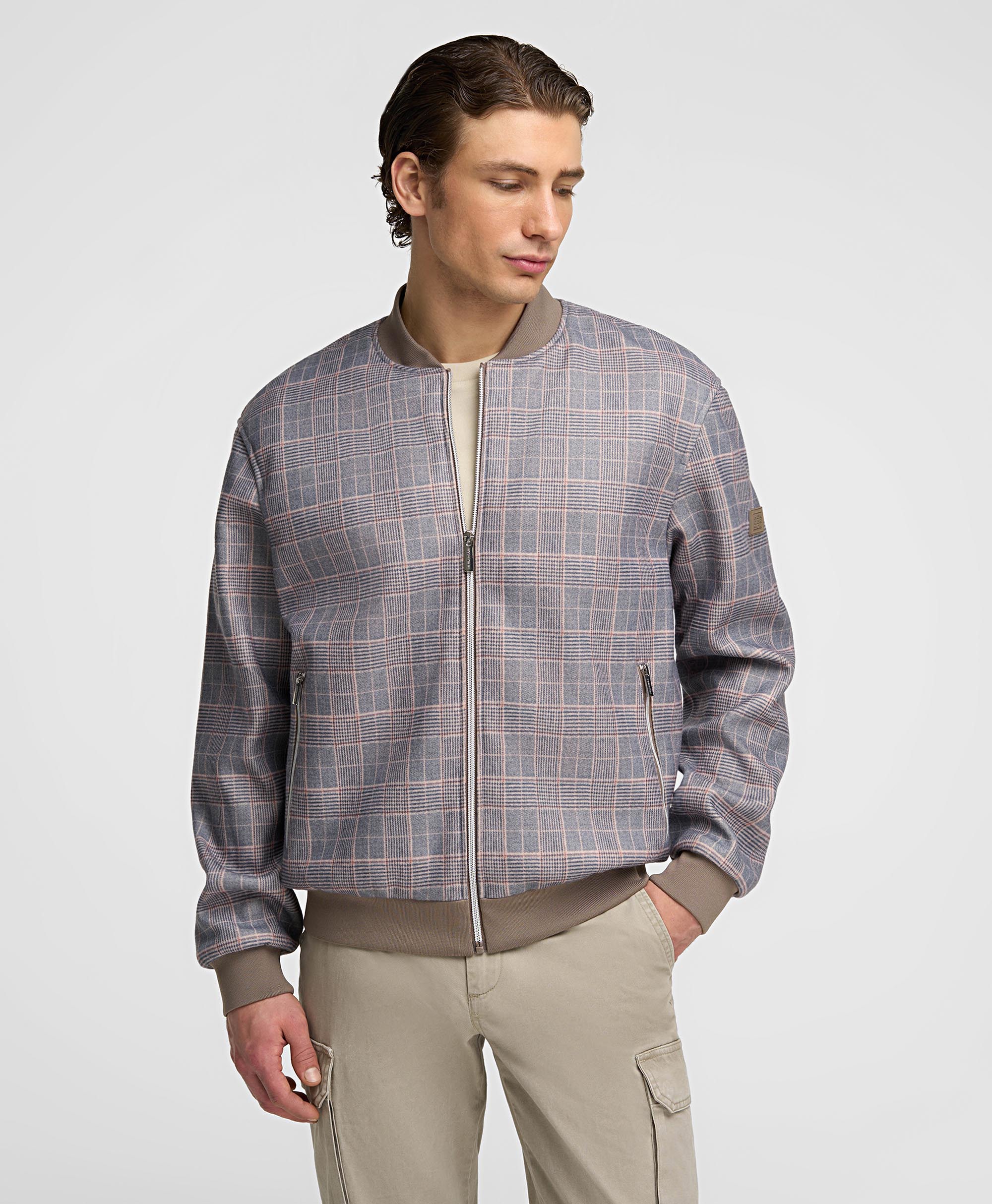 Толстовка-бомбер на молнии