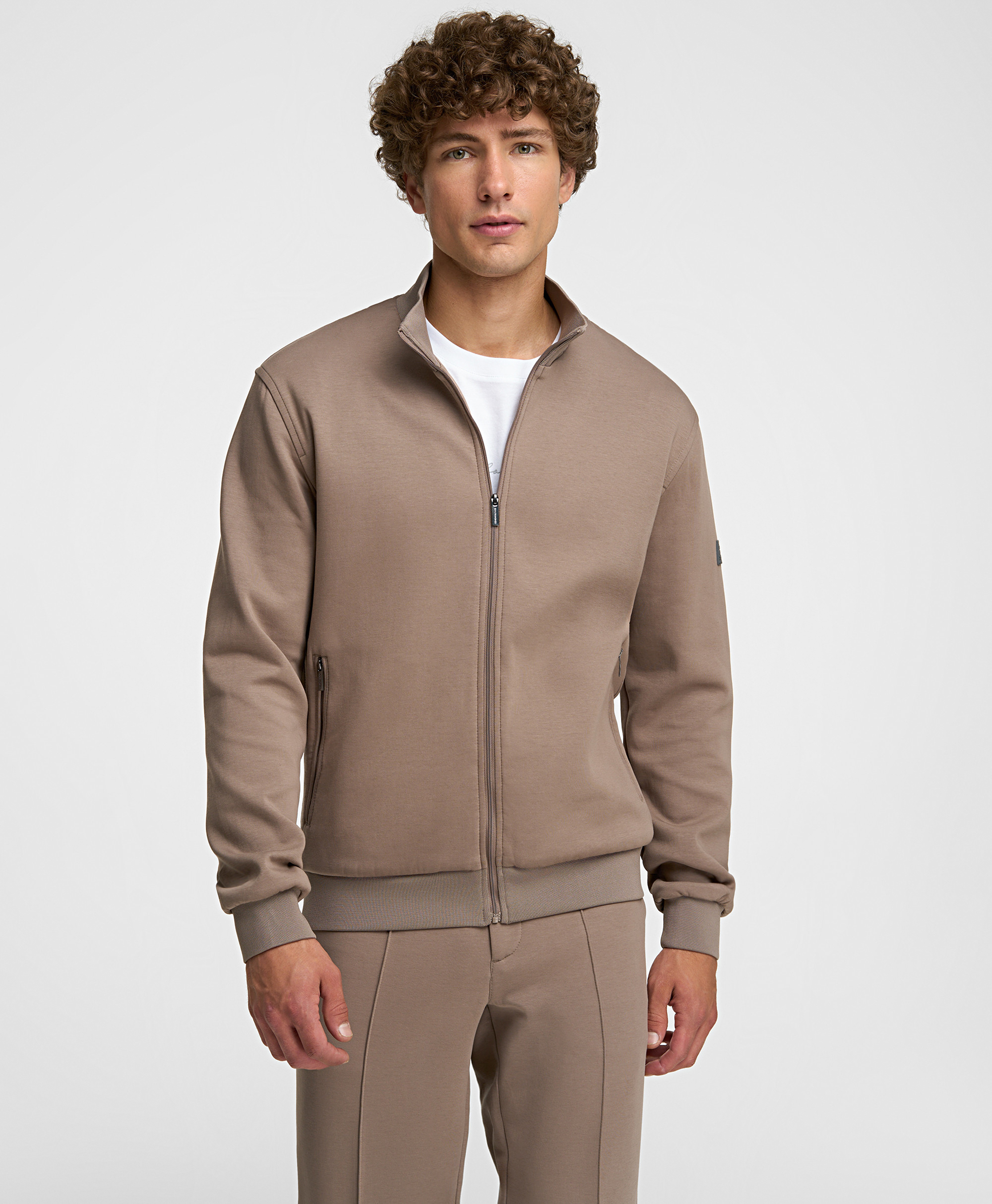 Толстовка-бомбер на молнии