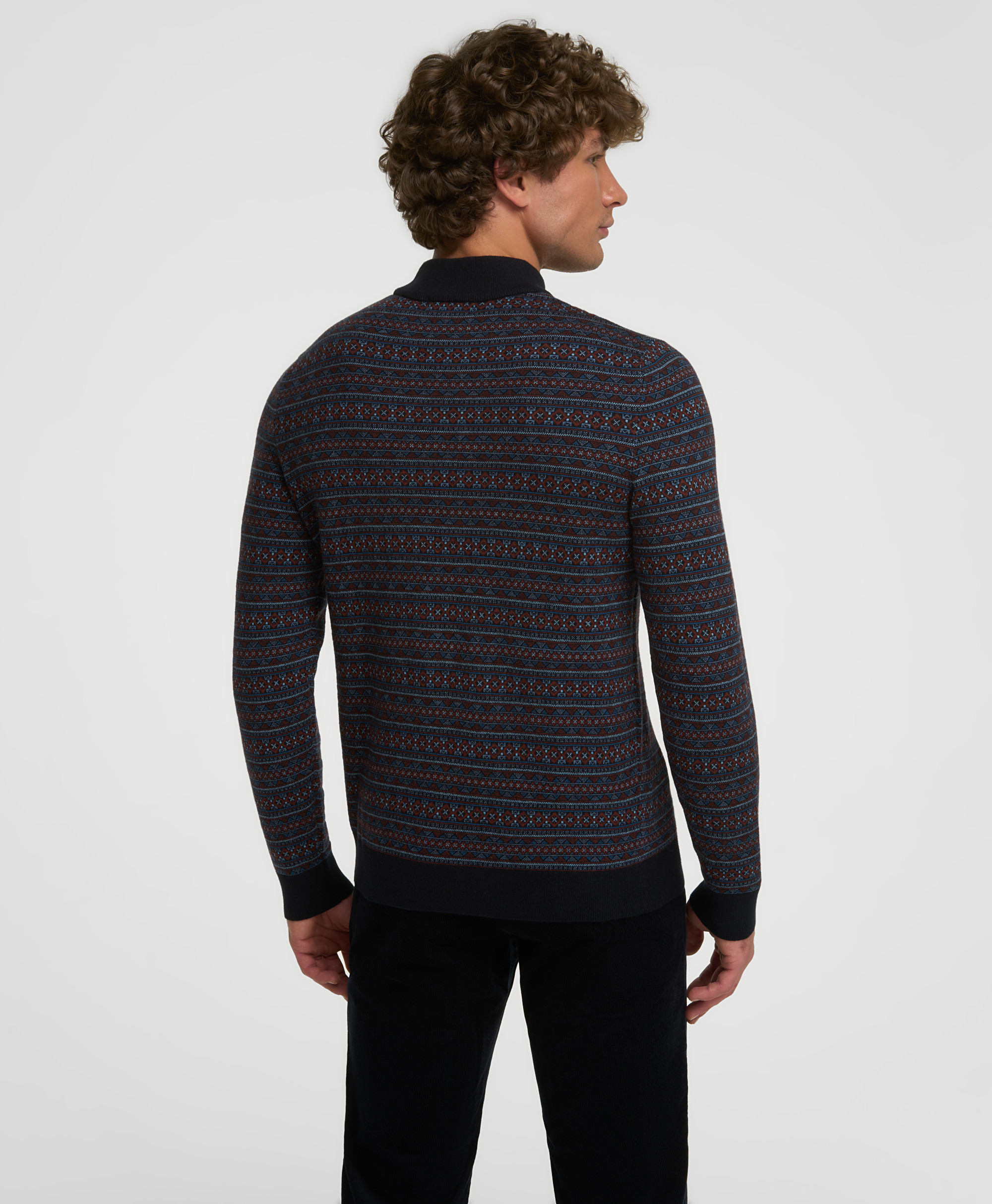 Пуловер трикотажный