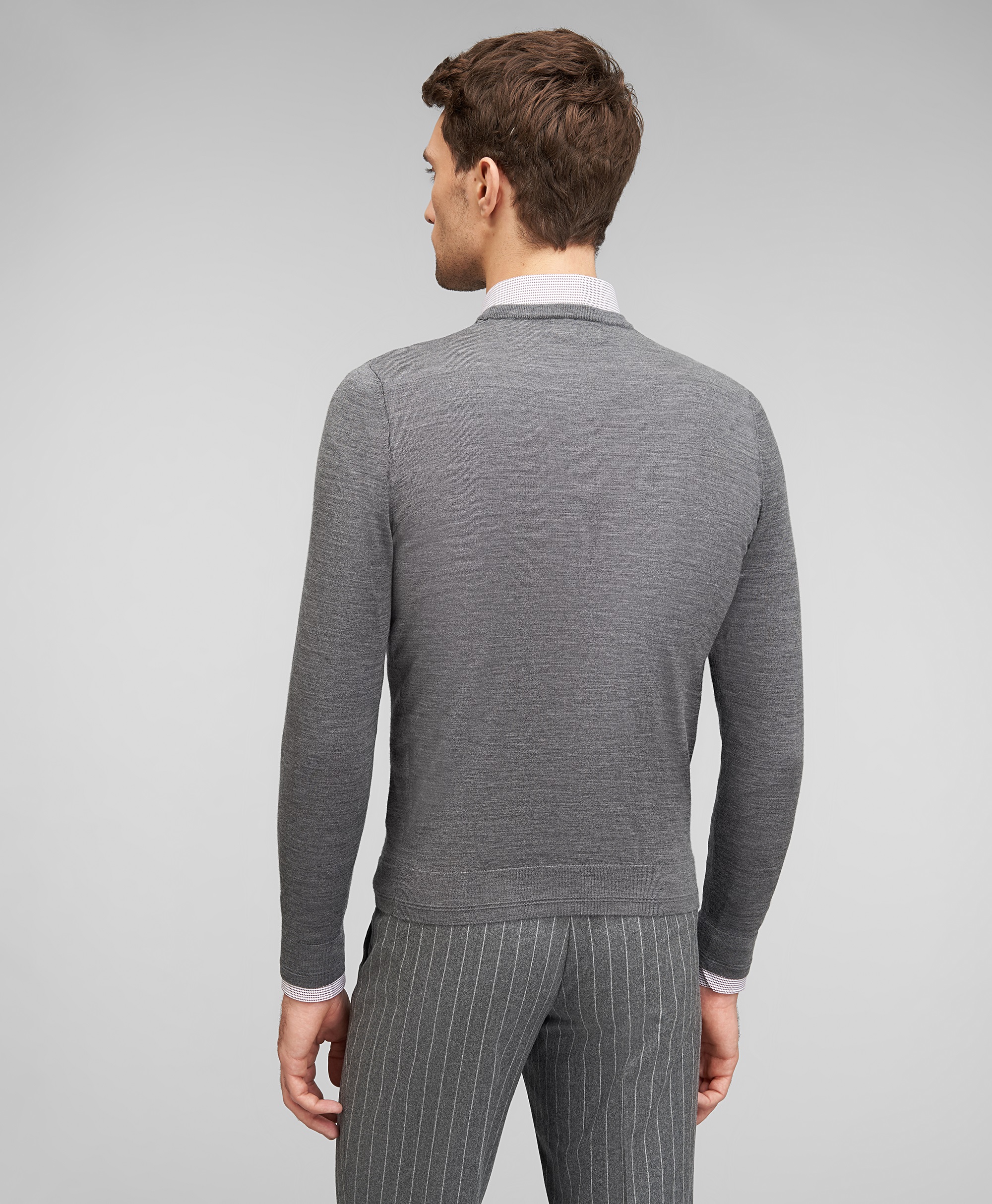 Пуловер трикотажный