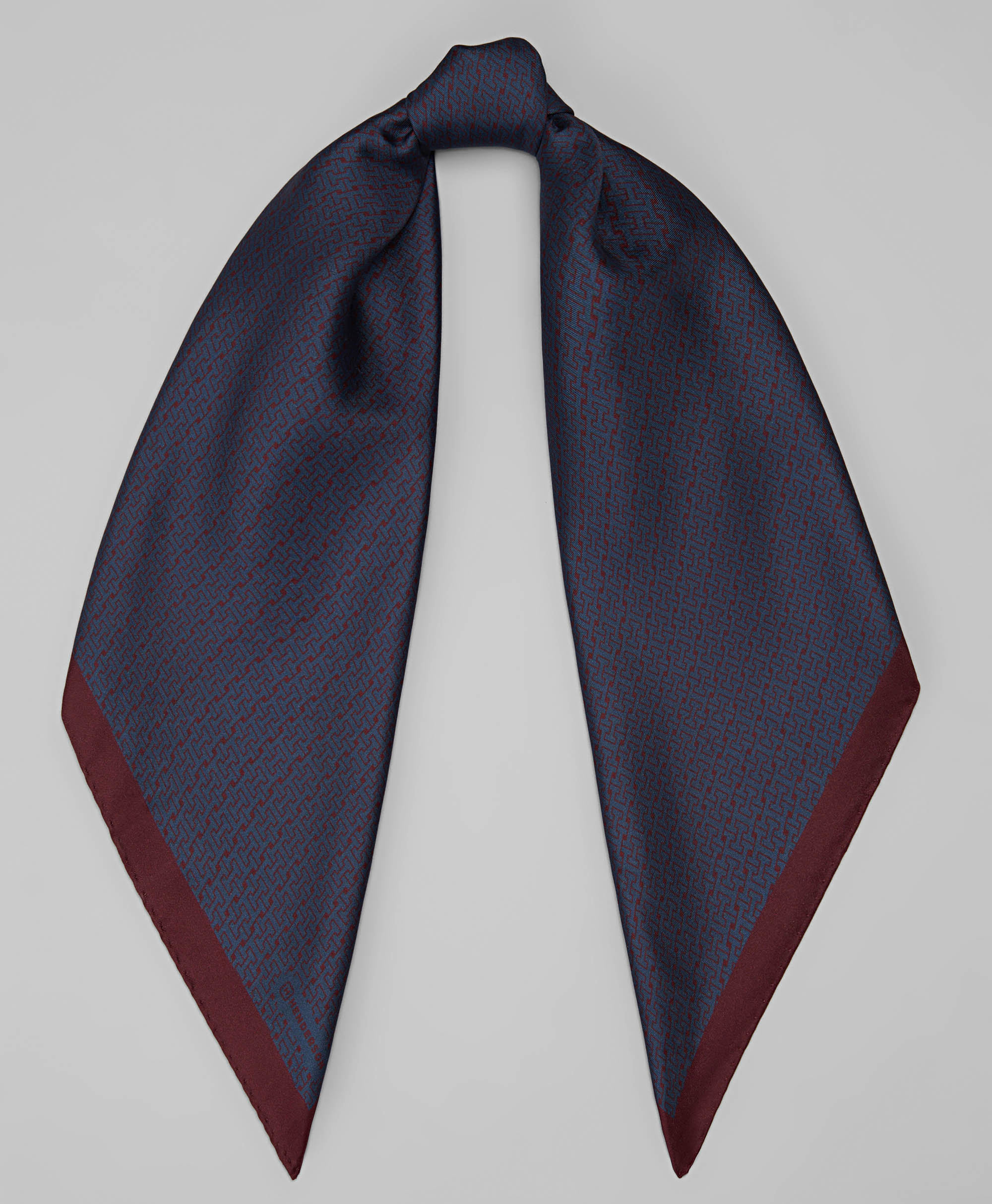 Платок шейный шелковый