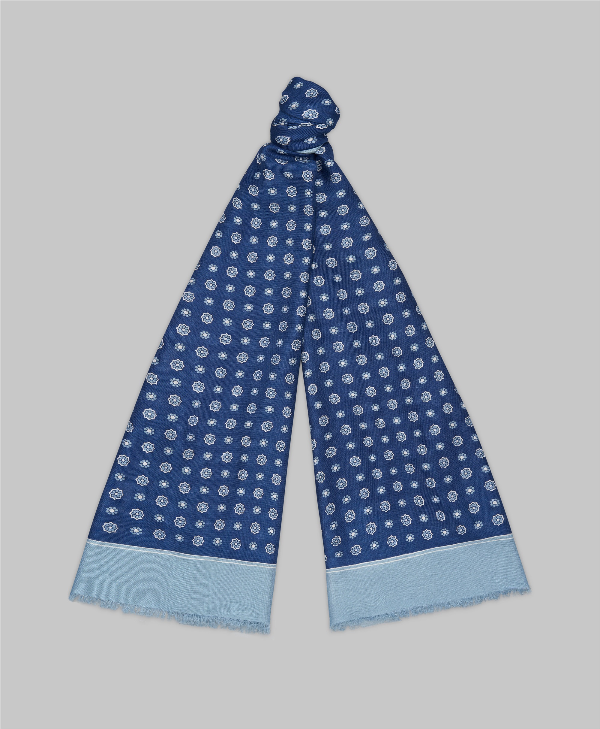 Шарф-палантин текстильный