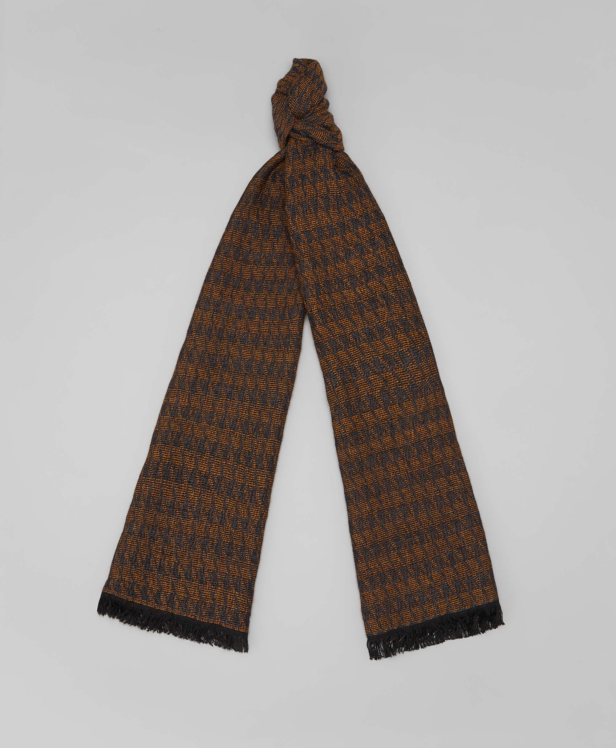 Шарф текстильный