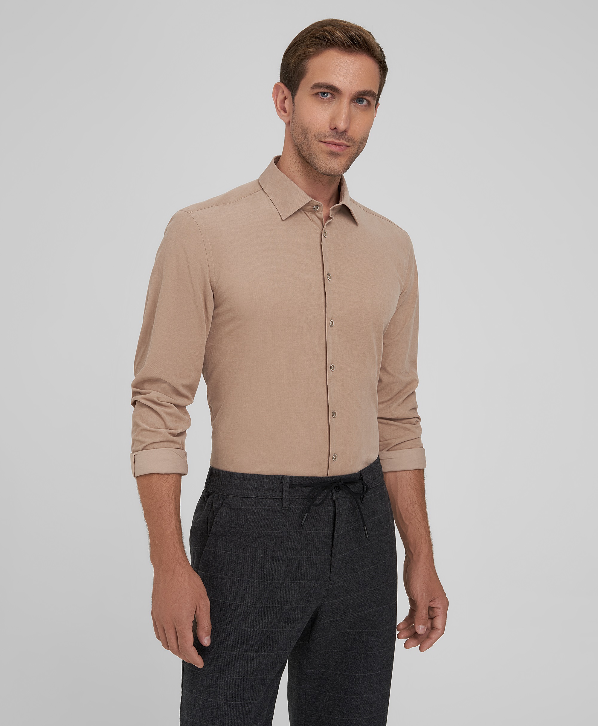 Рубашка вельветовая, полуприлегающий силуэт