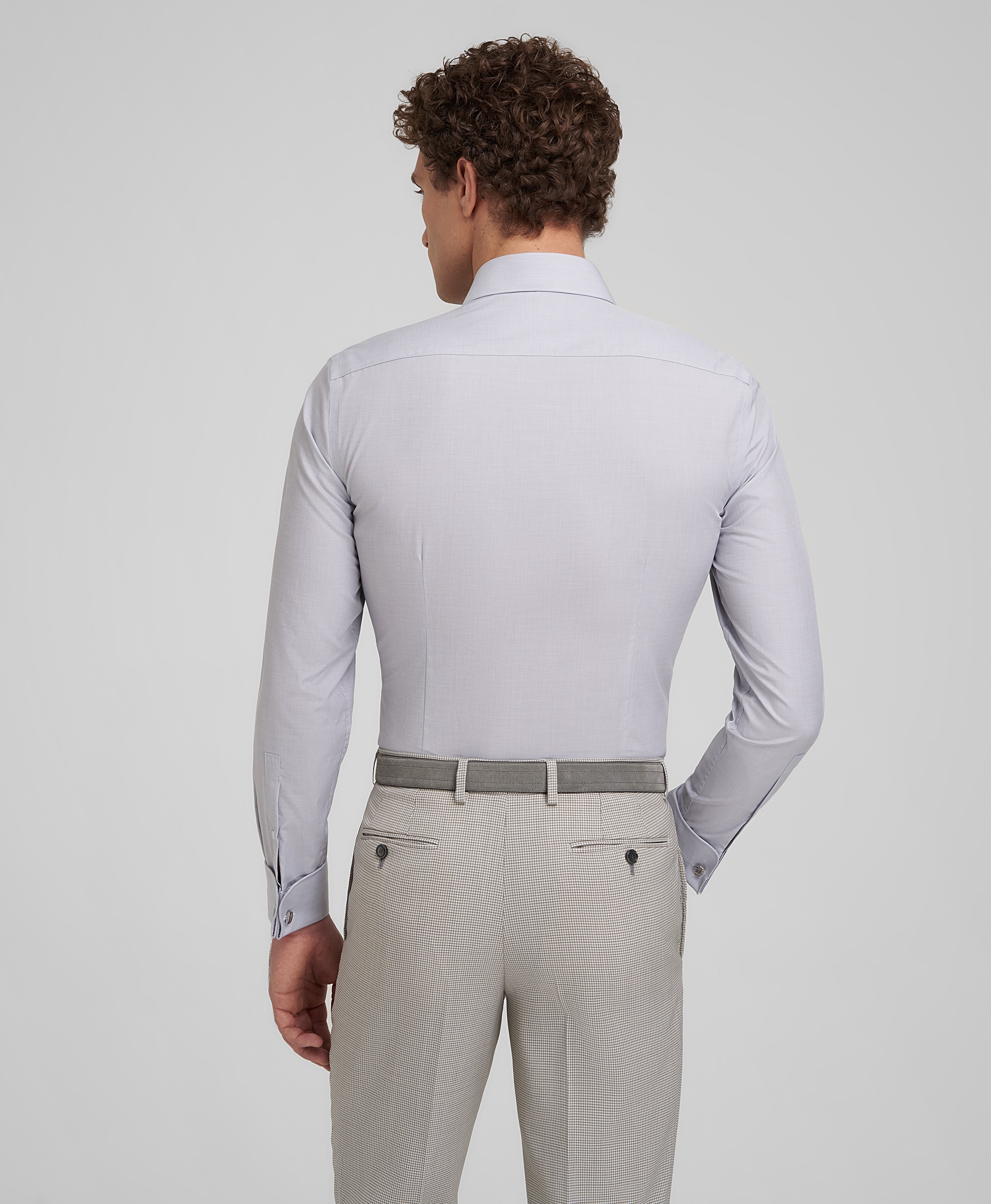 Рубашка хлопковая, легкая в уходе, полуприлегающий силуэт