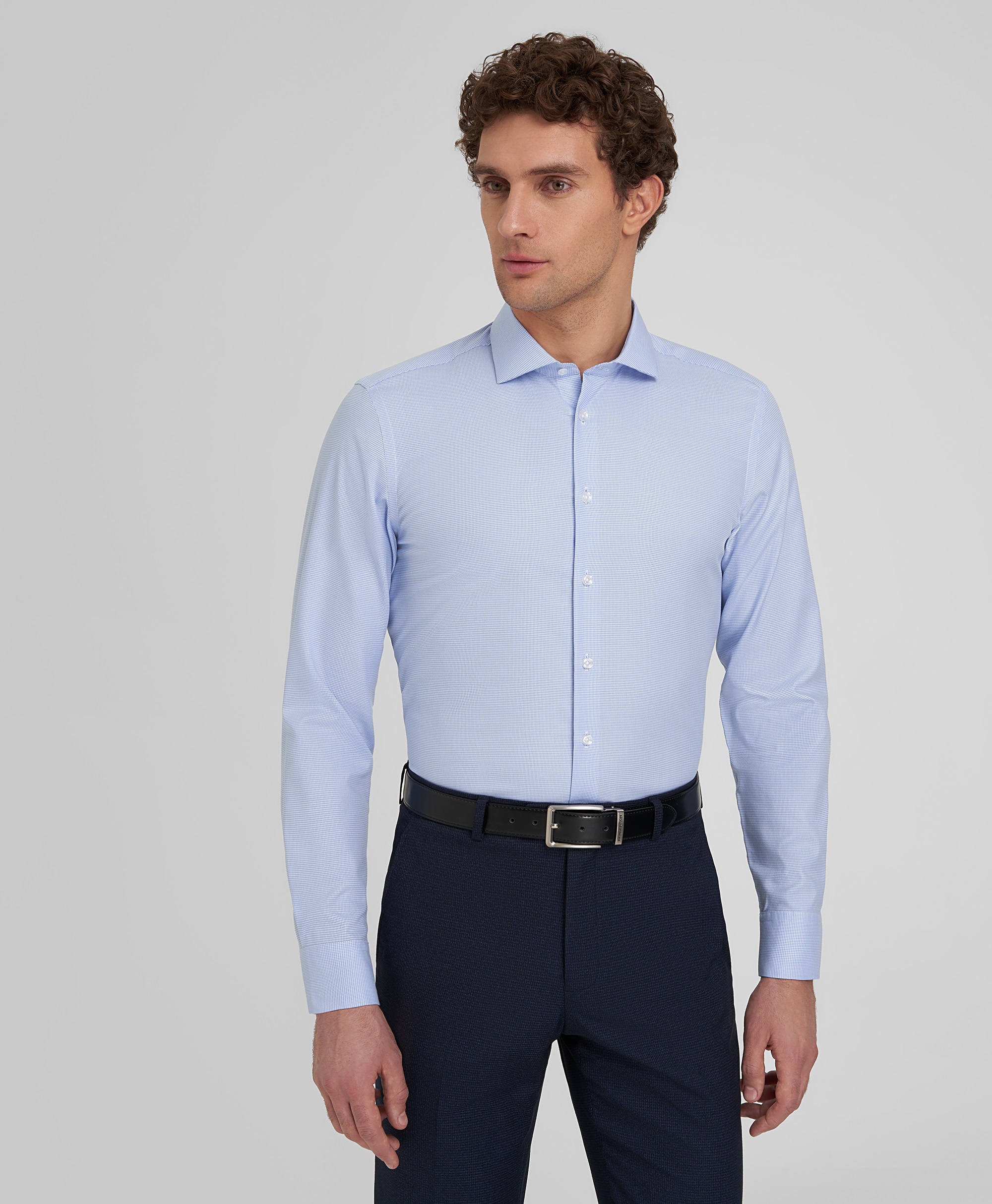 Рубашка хлопковая, не требует утюжки, полуприлегающий силуэт