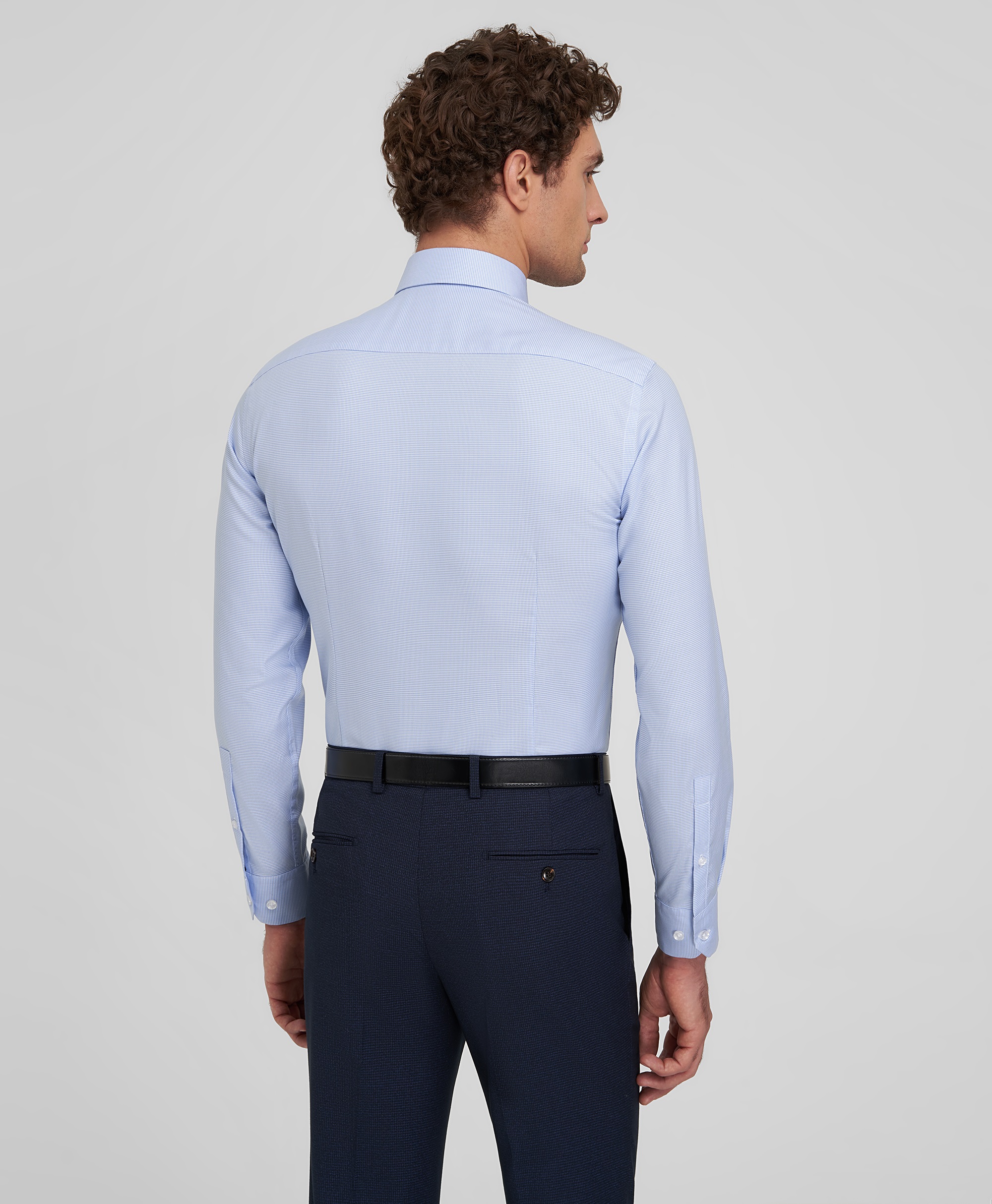 Рубашка хлопковая, не требует утюжки, полуприлегающий силуэт