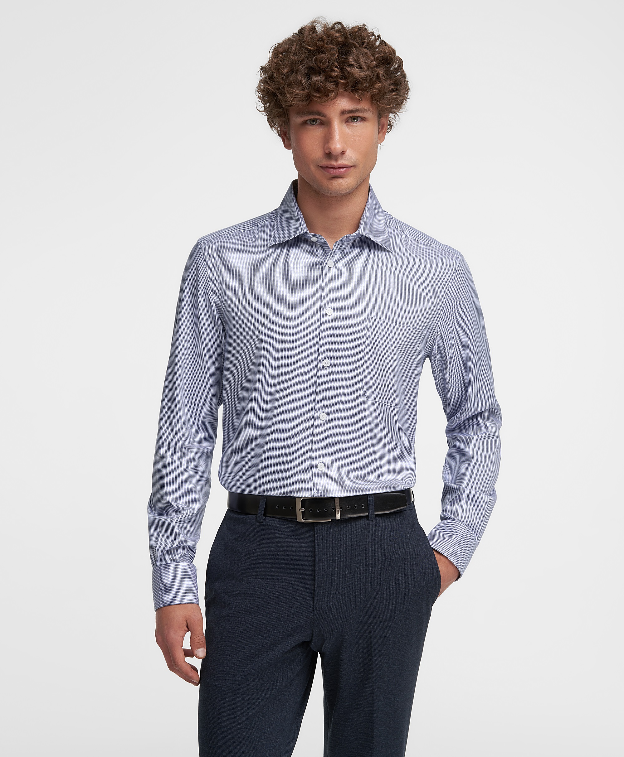 Рубашка хлопковая, не требует утюжки, прямой силуэт