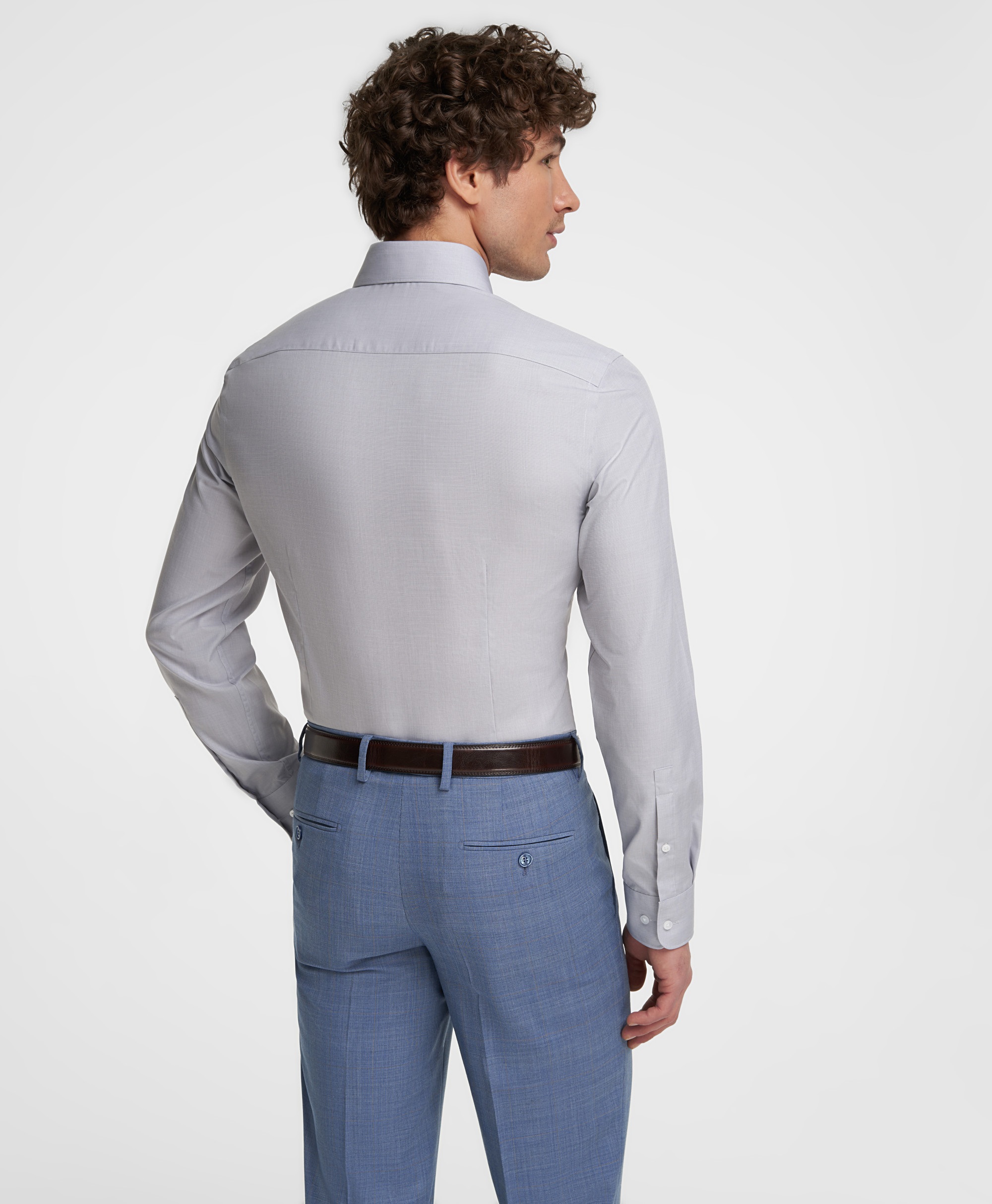 Рубашка хлопковая, легкая в уходе, полуприлегающий силуэт