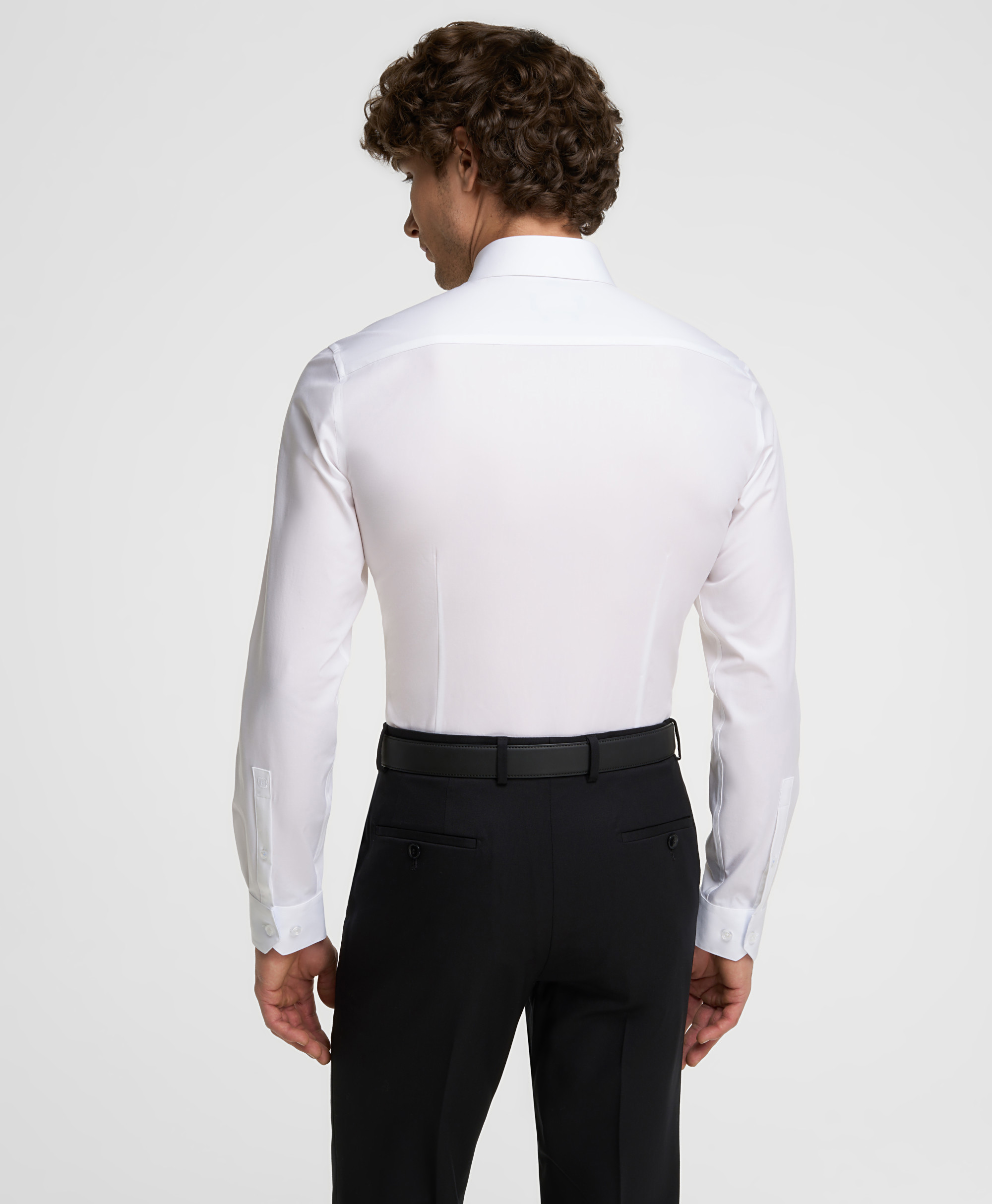 Рубашка из ткани стрейч, прилегающий силуэт