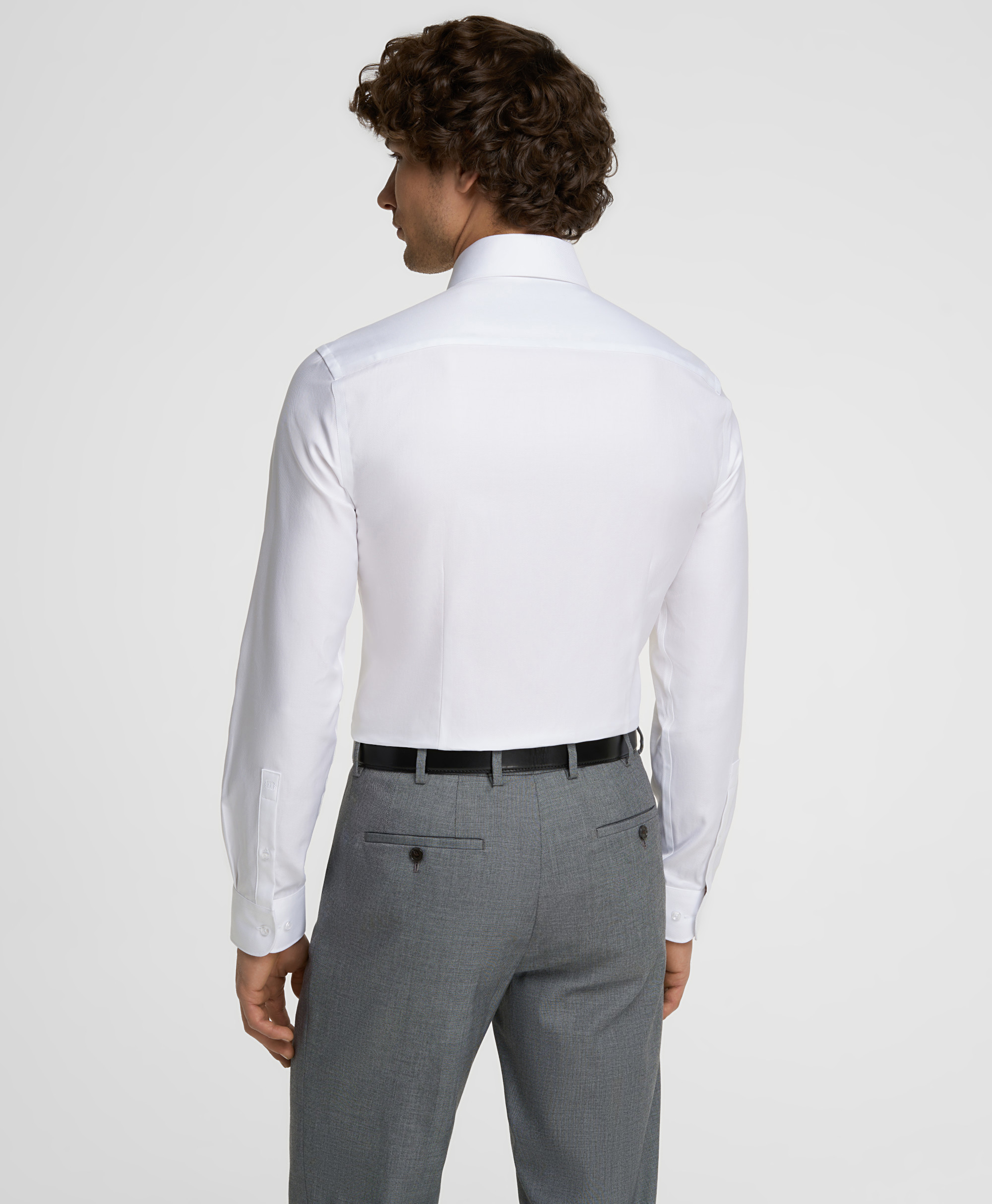 Рубашка хлопковая, не требует утюжки, полуприлегающий силуэт