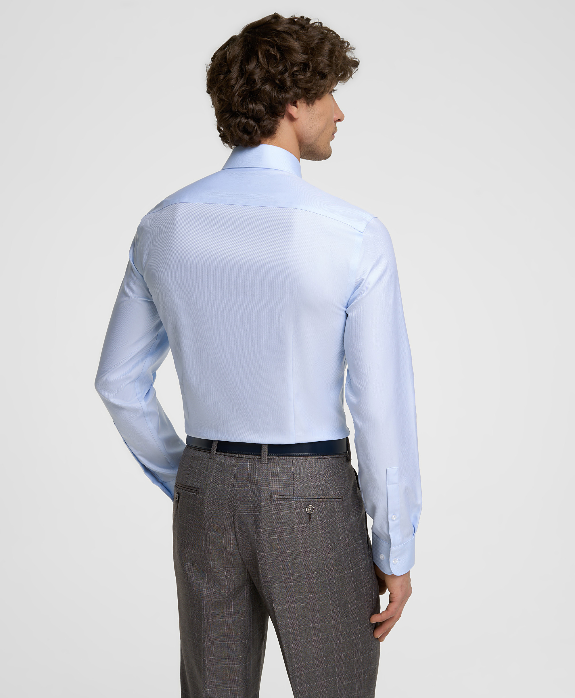 Рубашка хлопковая, не требует утюжки, полуприлегающий силуэт