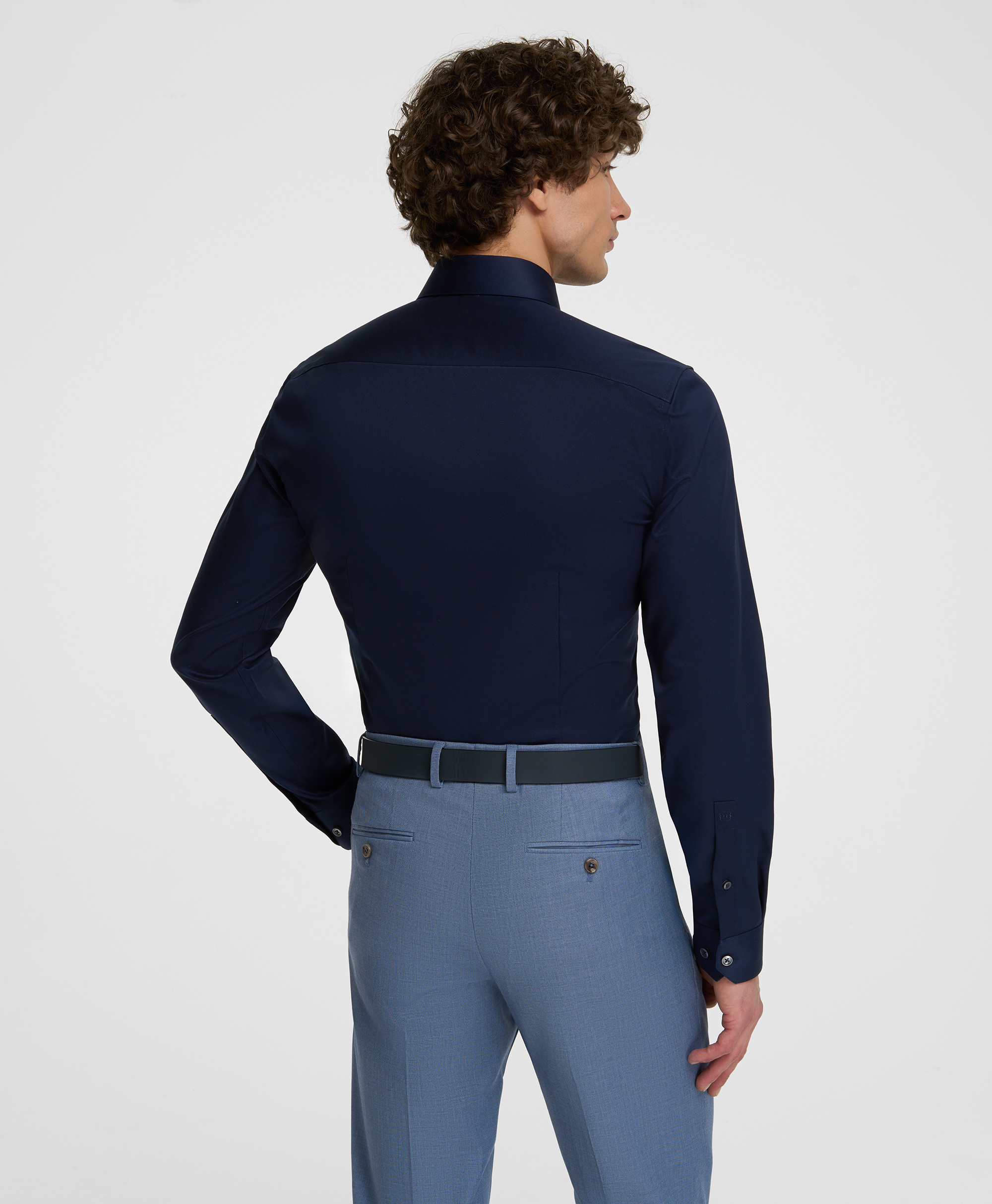 Рубашка из ткани стрейч, прилегающий силуэт