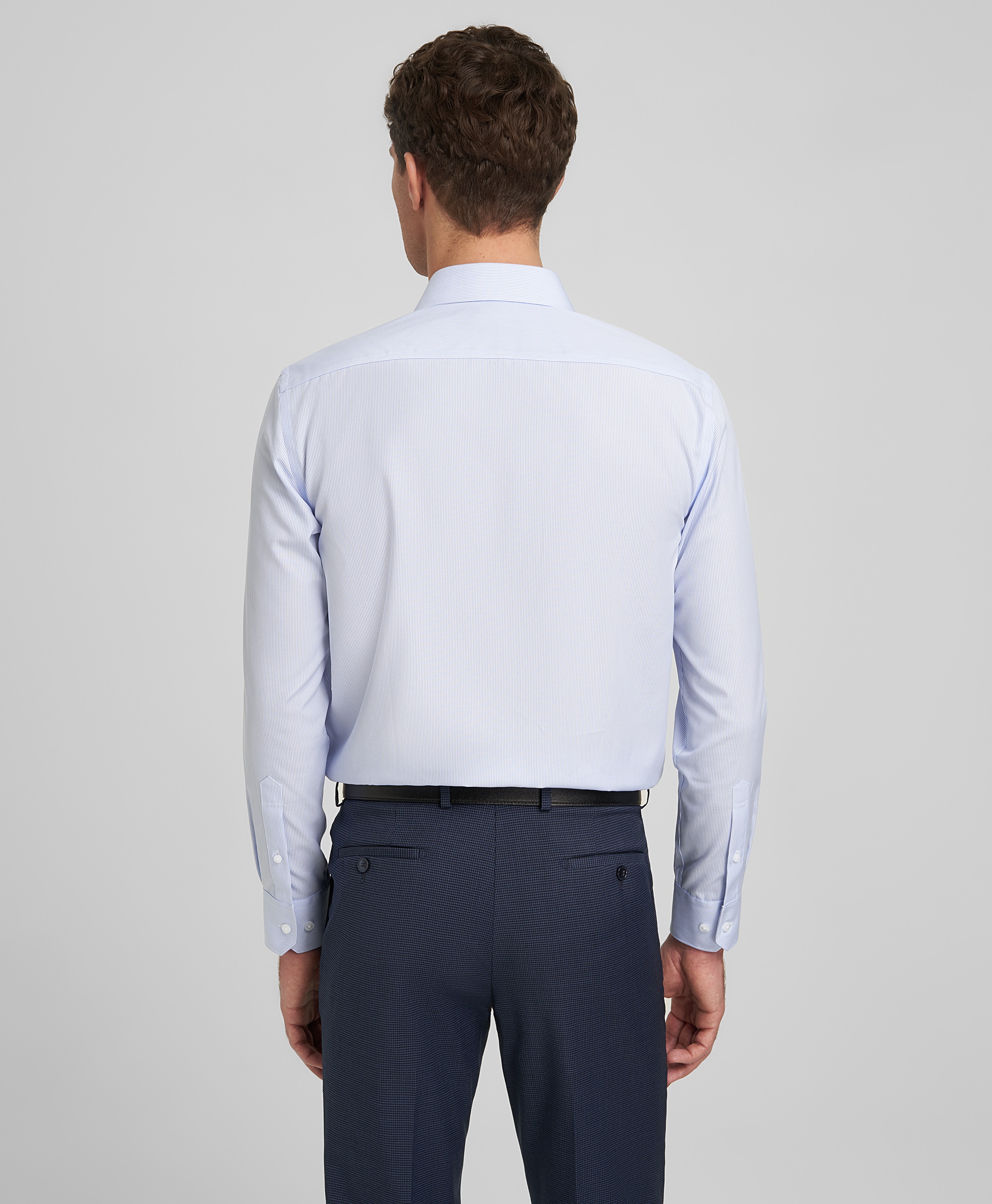 Рубашка хлопковая, не требует утюжки, прямой силуэт