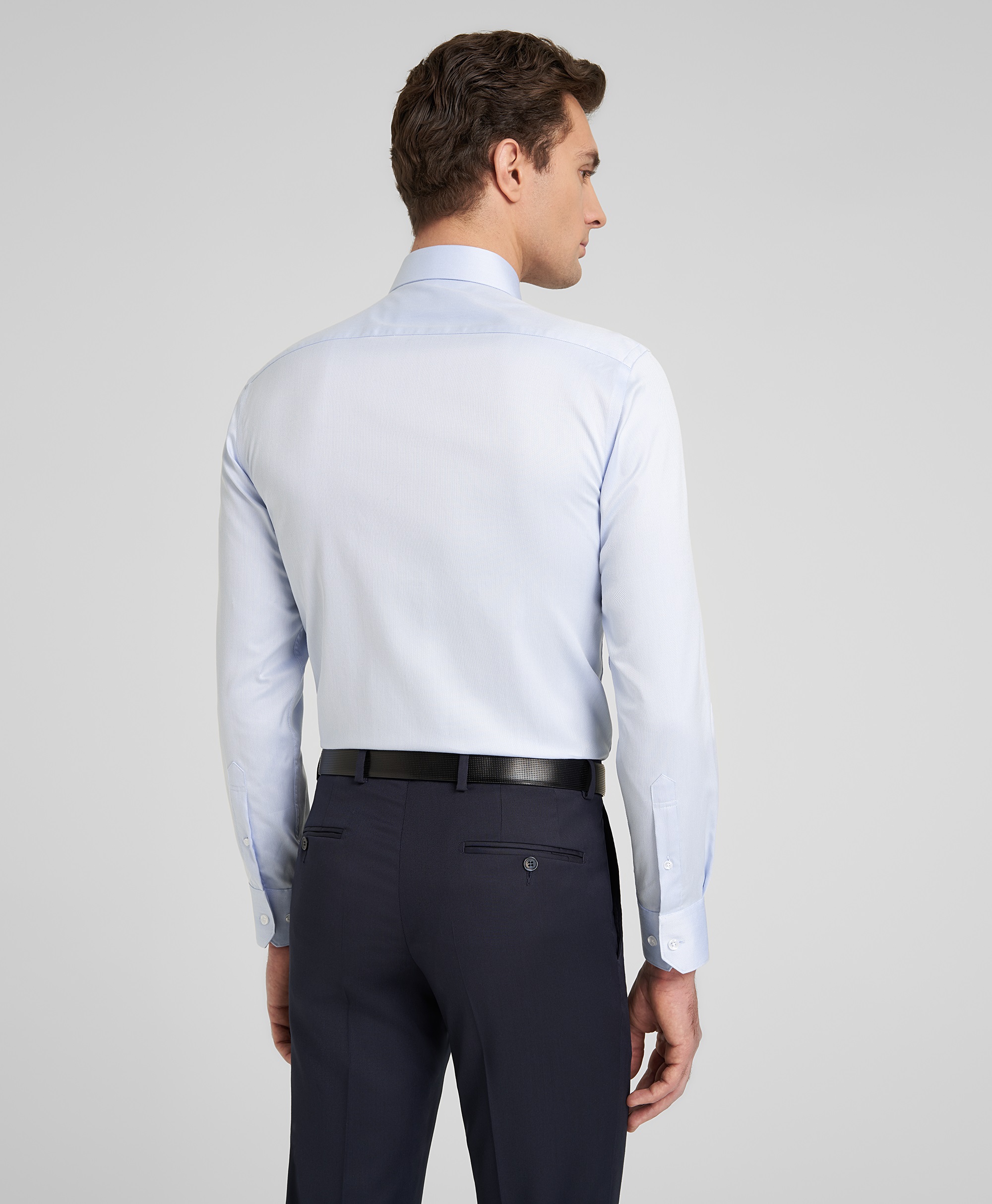 Рубашка хлопковая, легкая в уходе, прямой силуэт