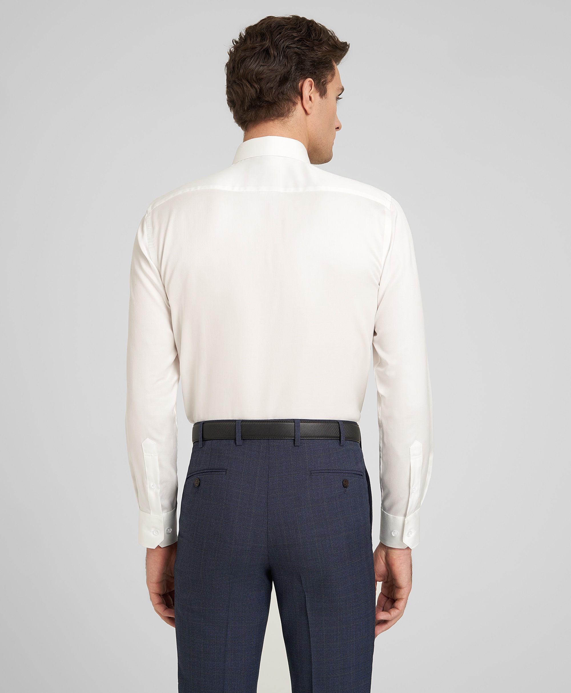 Рубашка хлопковая, легкая в уходе, прямой силуэт