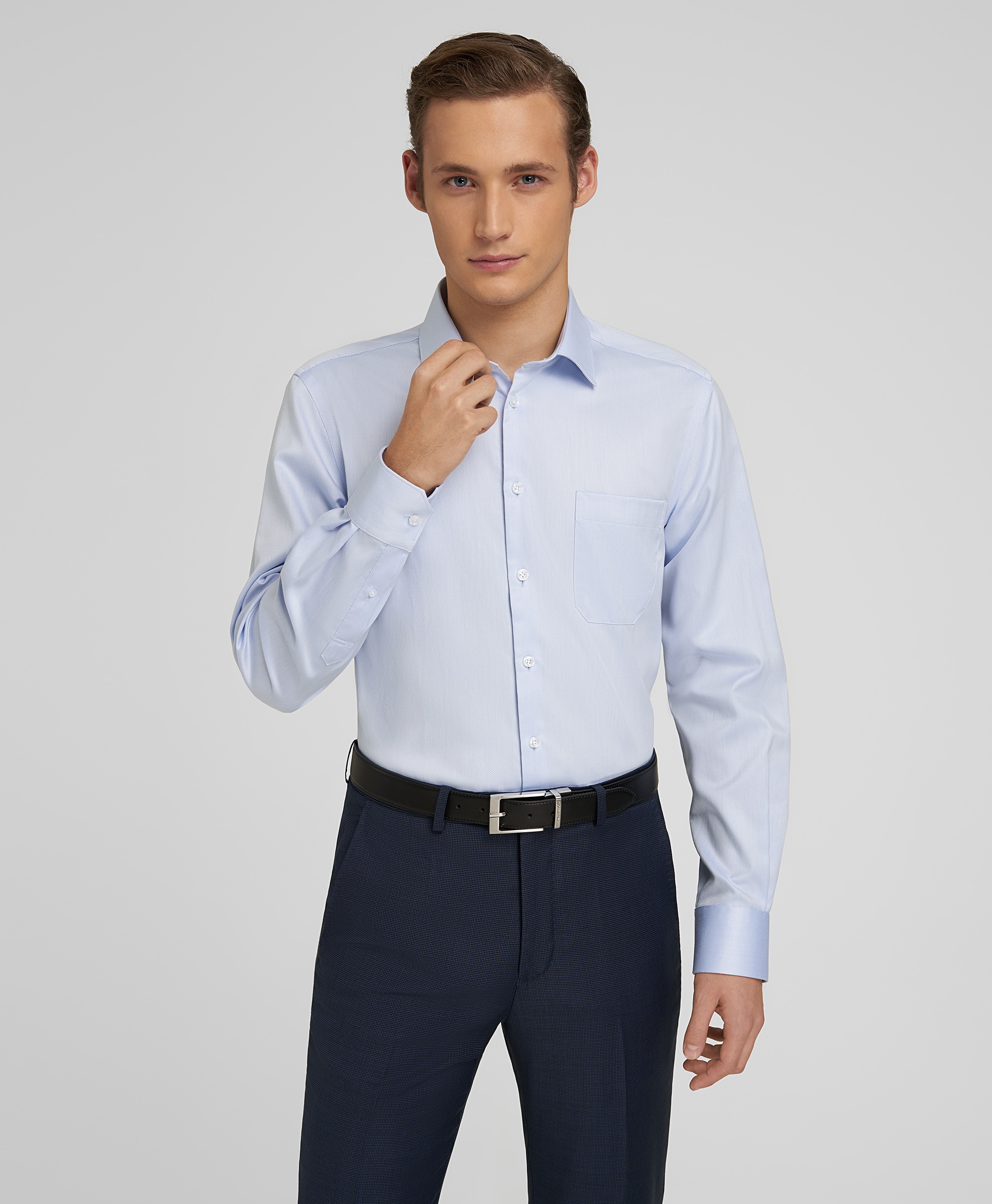 Рубашка хлопковая, легкая в уходе, прямой силуэт