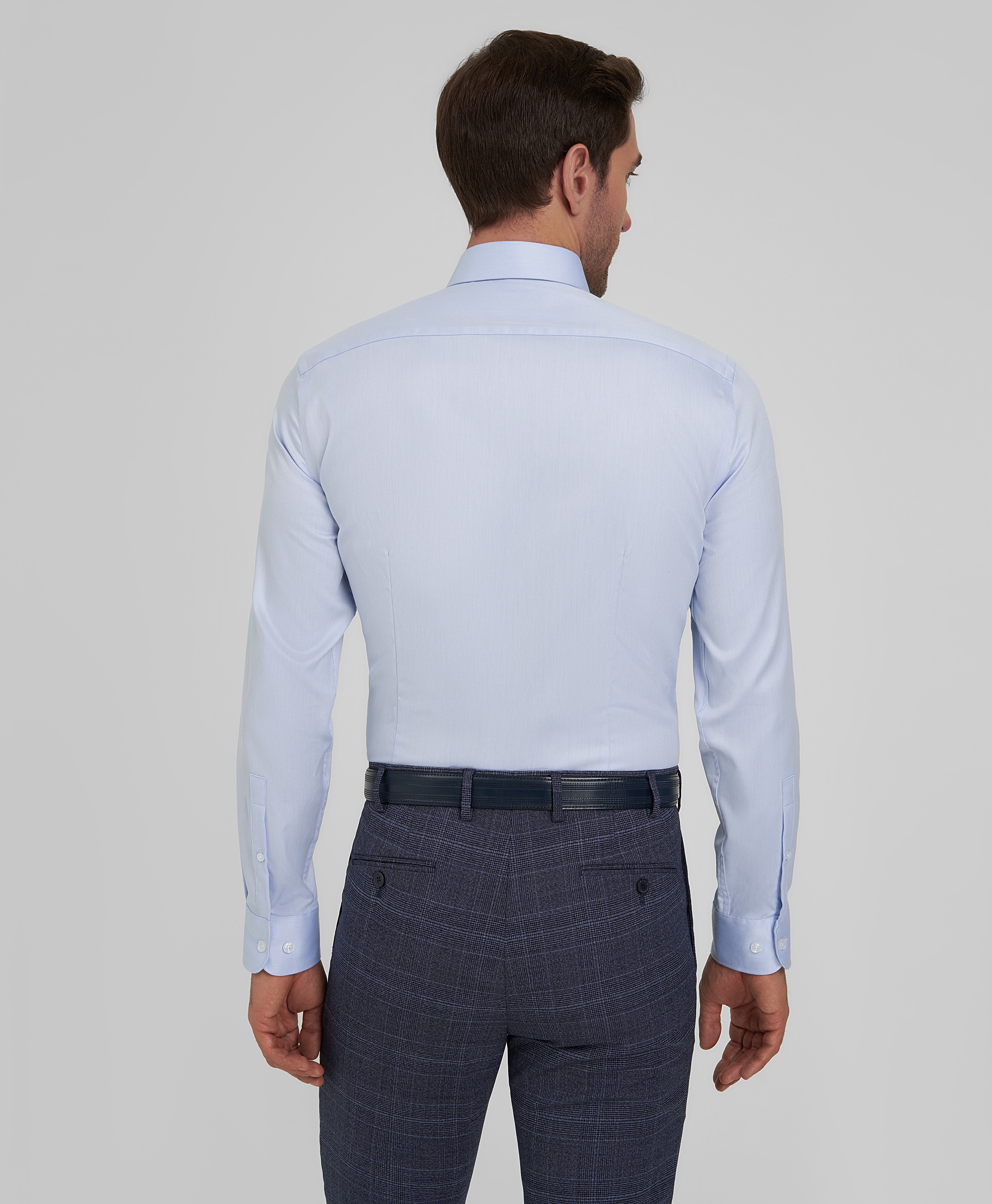 Рубашка хлопковая, легкая в уходе, полуприлегающий силуэт