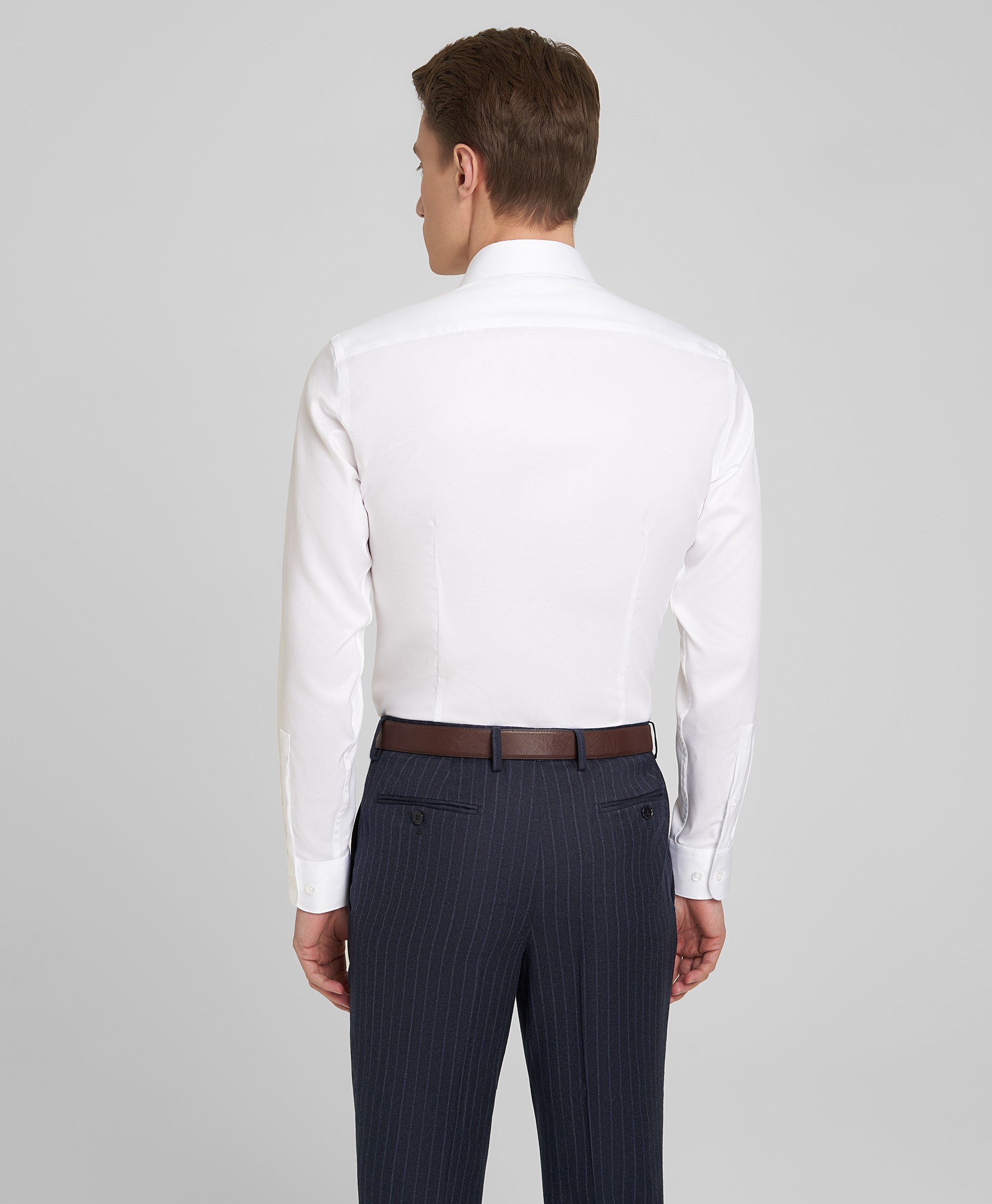 Рубашка хлопковая, легкая в уходе, полуприлегающий силуэт