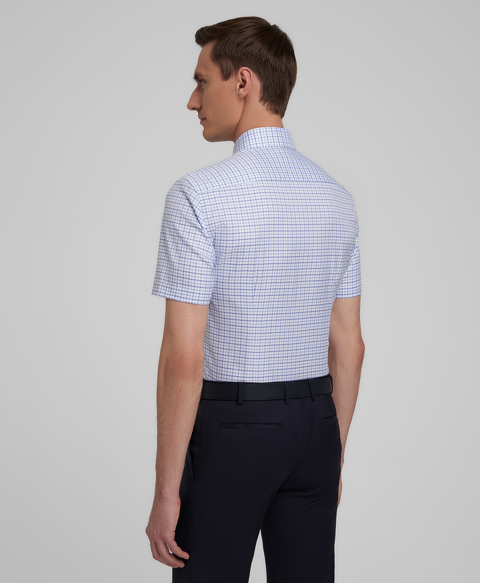 Рубашка хлопковая, не требует утюжки, прилегающий силуэт